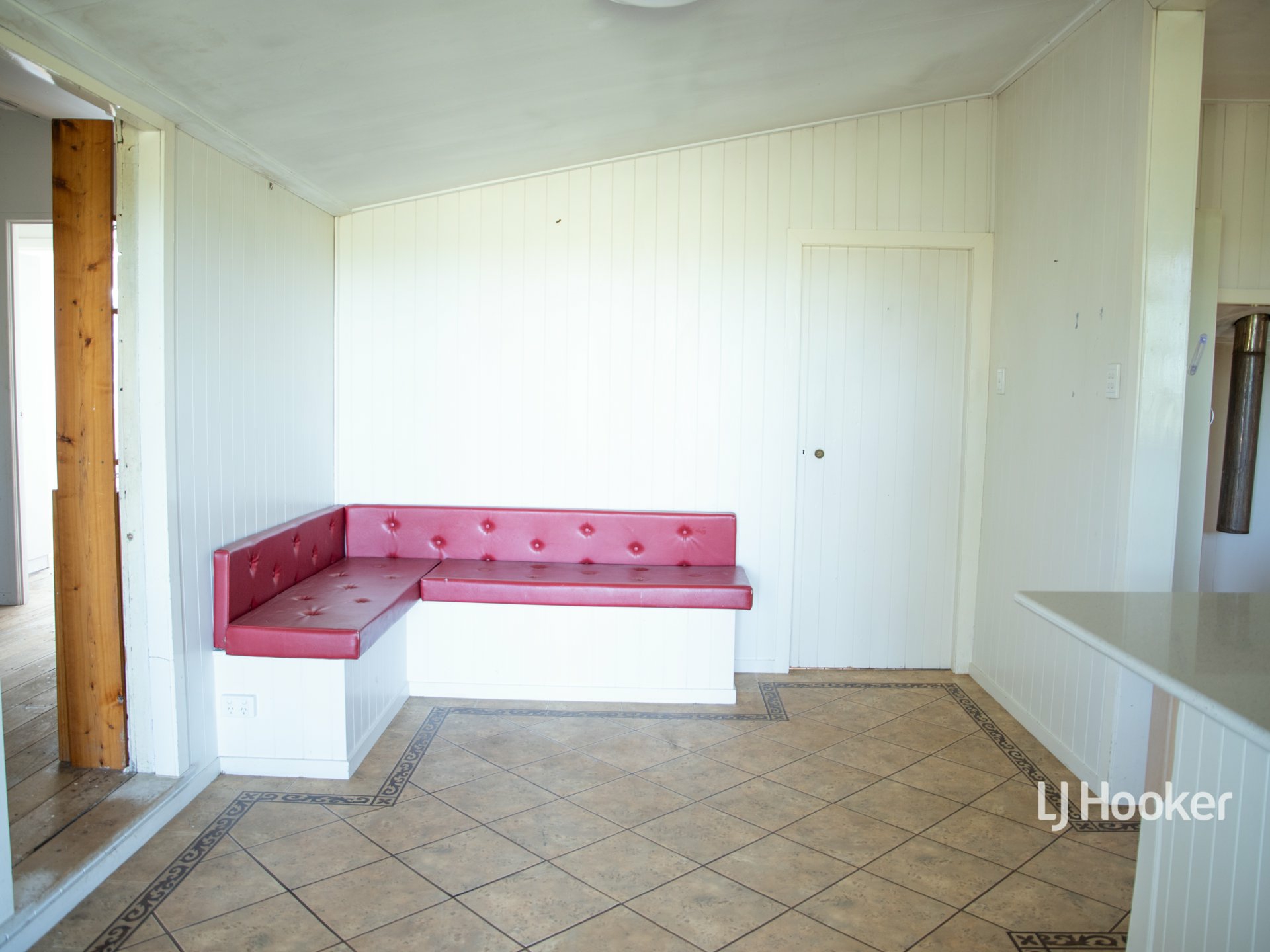 302 Gerhardts Lane, ROMA