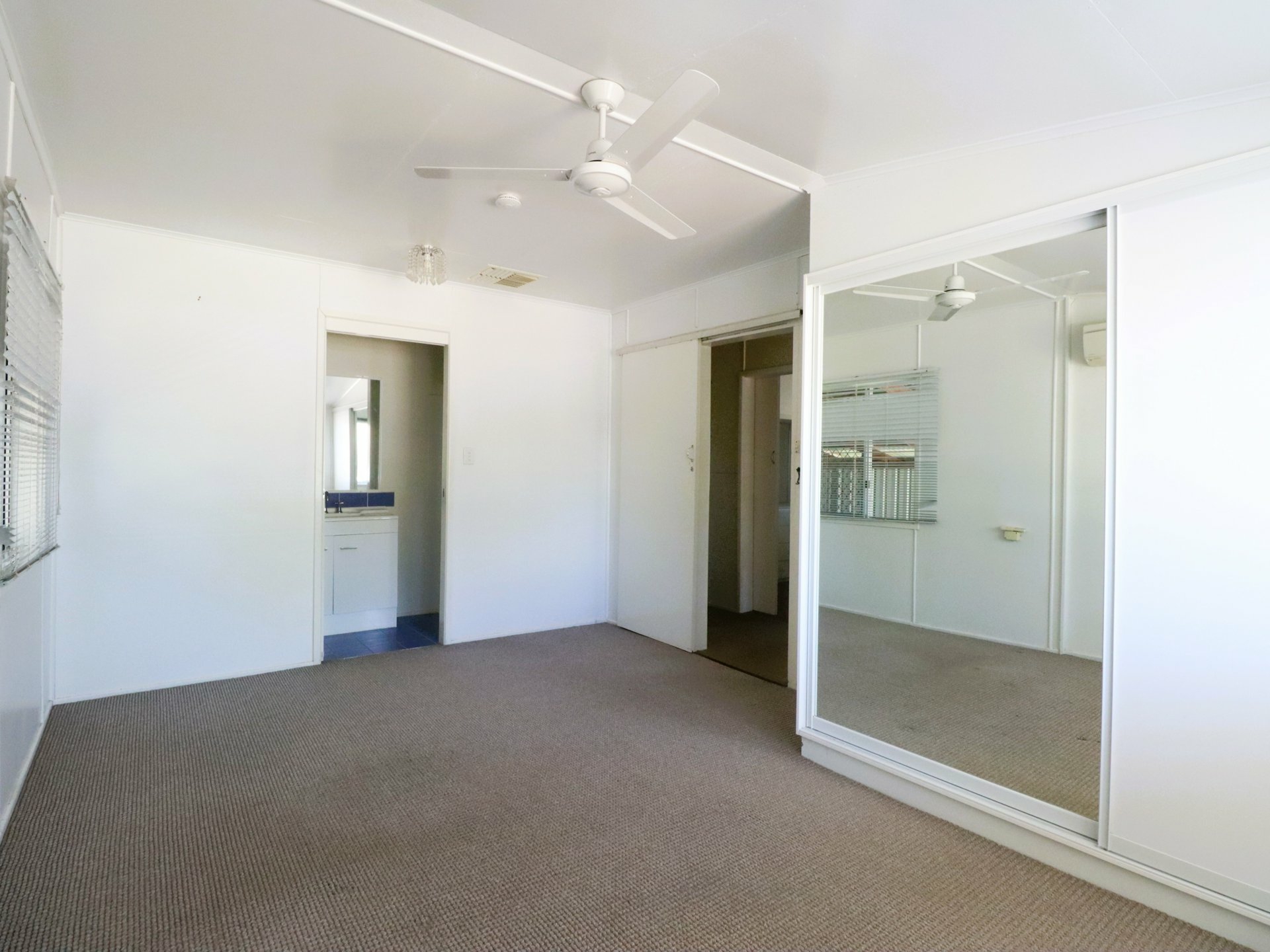 23 Conlan Street, ROMA