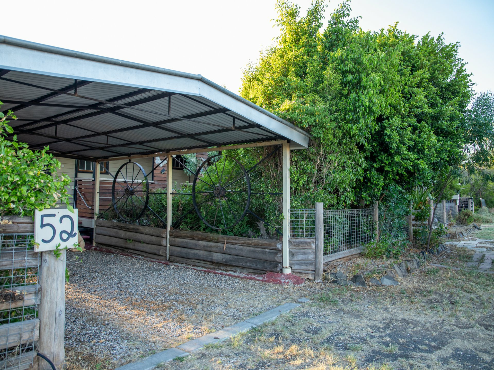 52 Feather Street, ROMA