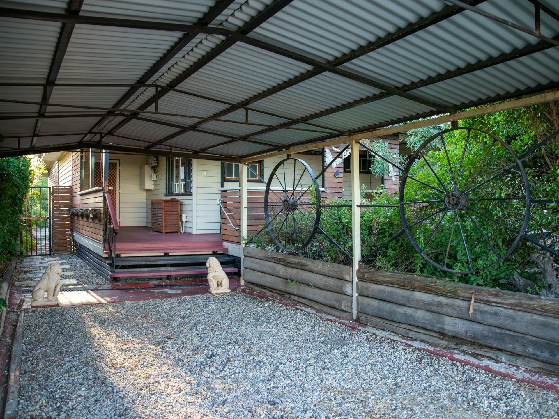 52 Feather Street, ROMA