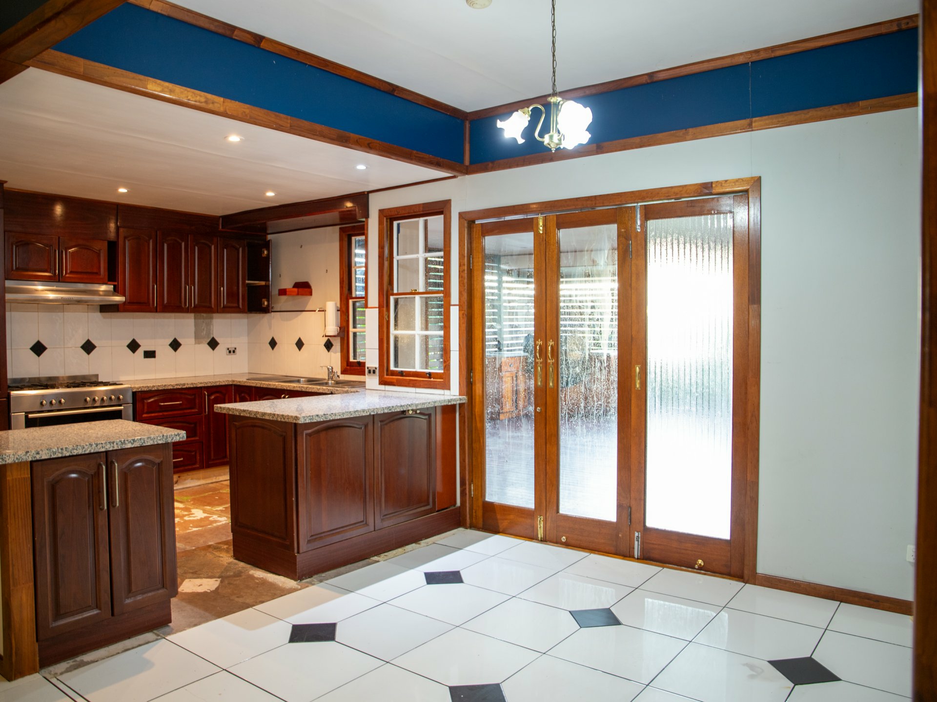 52 Feather Street, ROMA