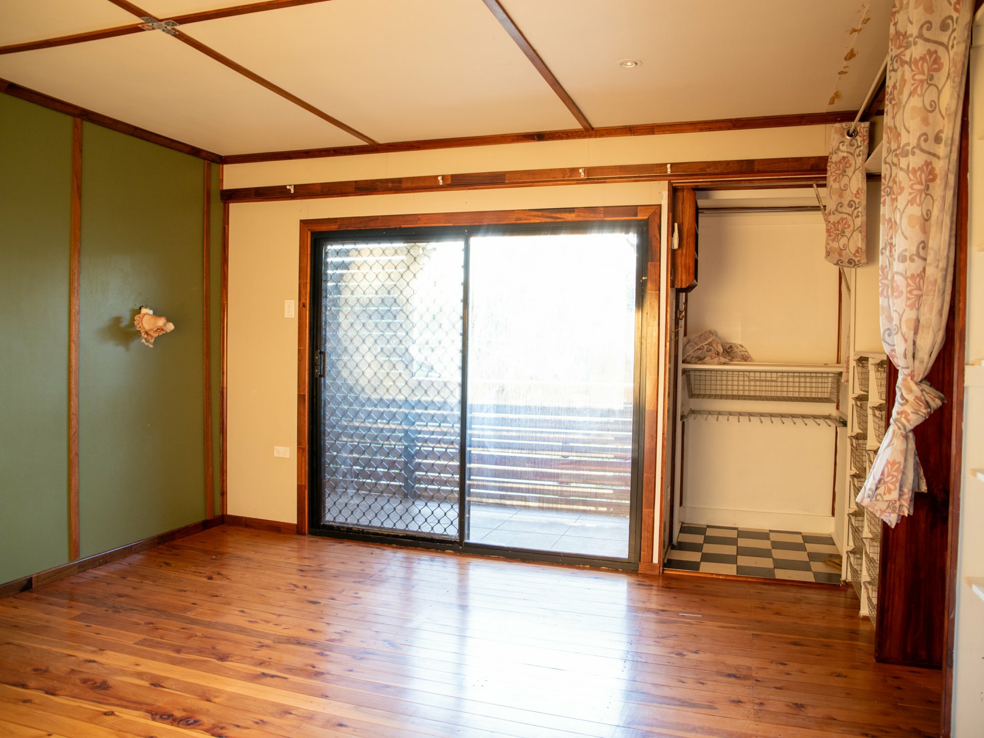 52 Feather Street, ROMA