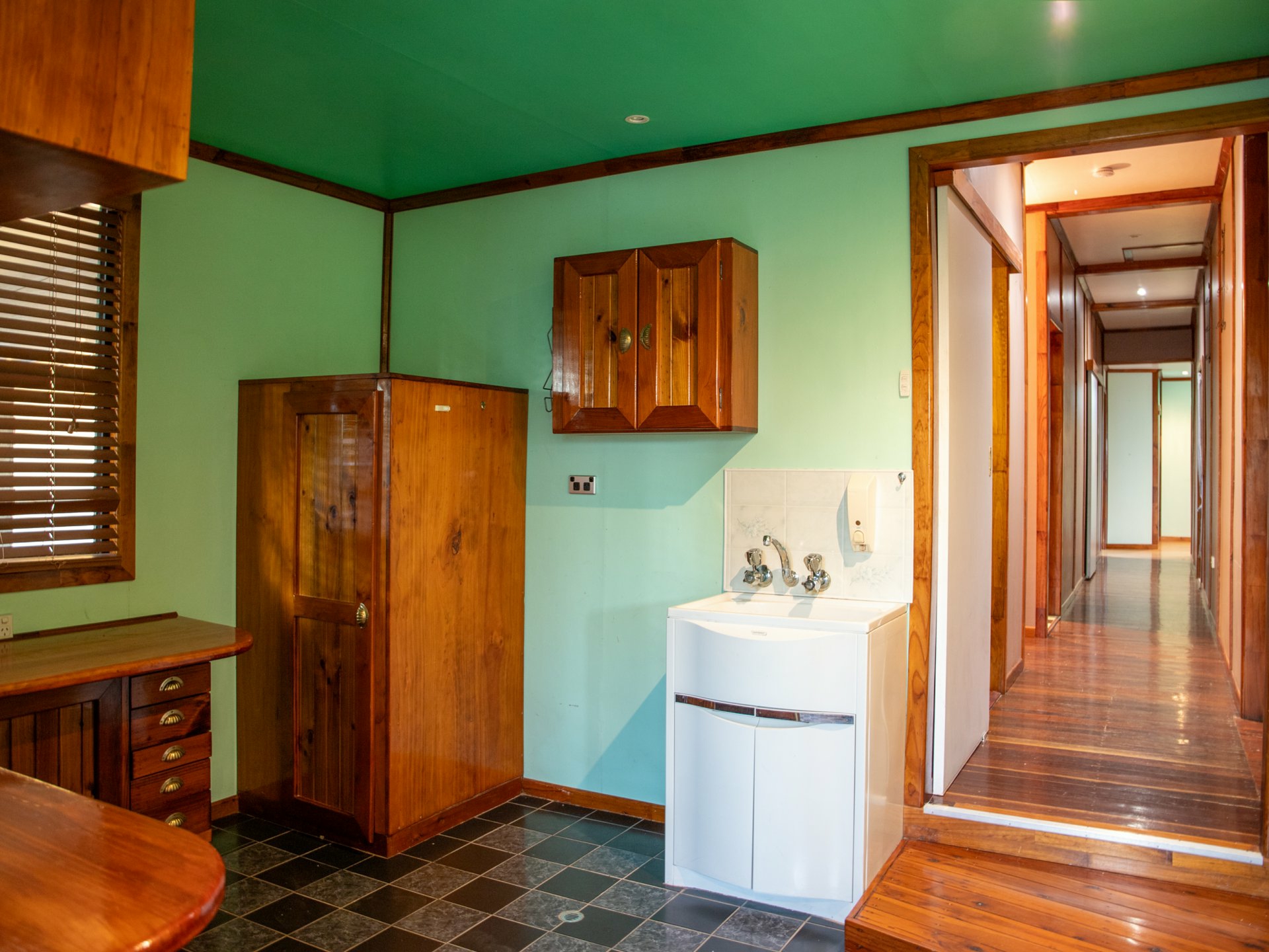 52 Feather Street, ROMA