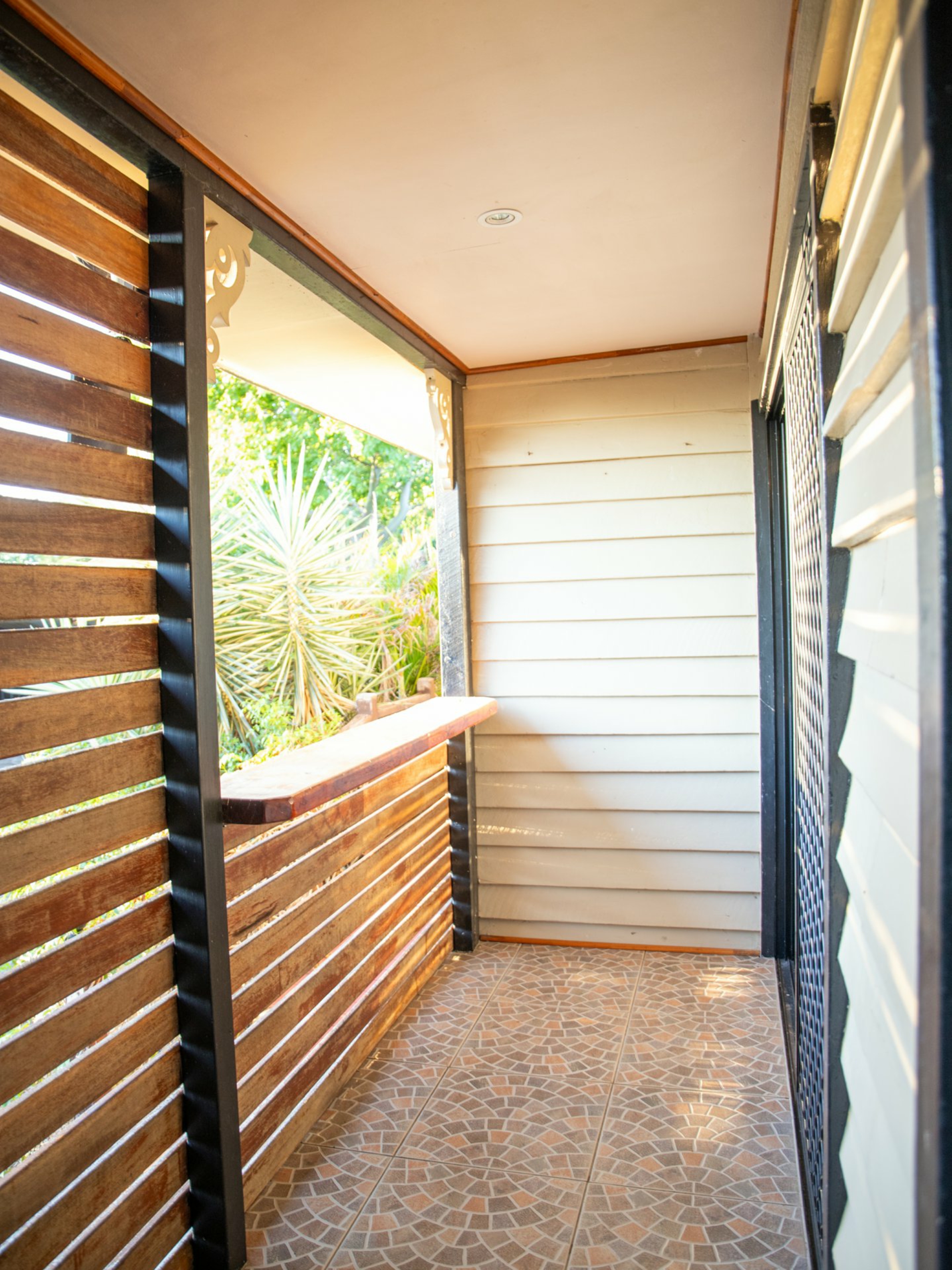 52 Feather Street, ROMA