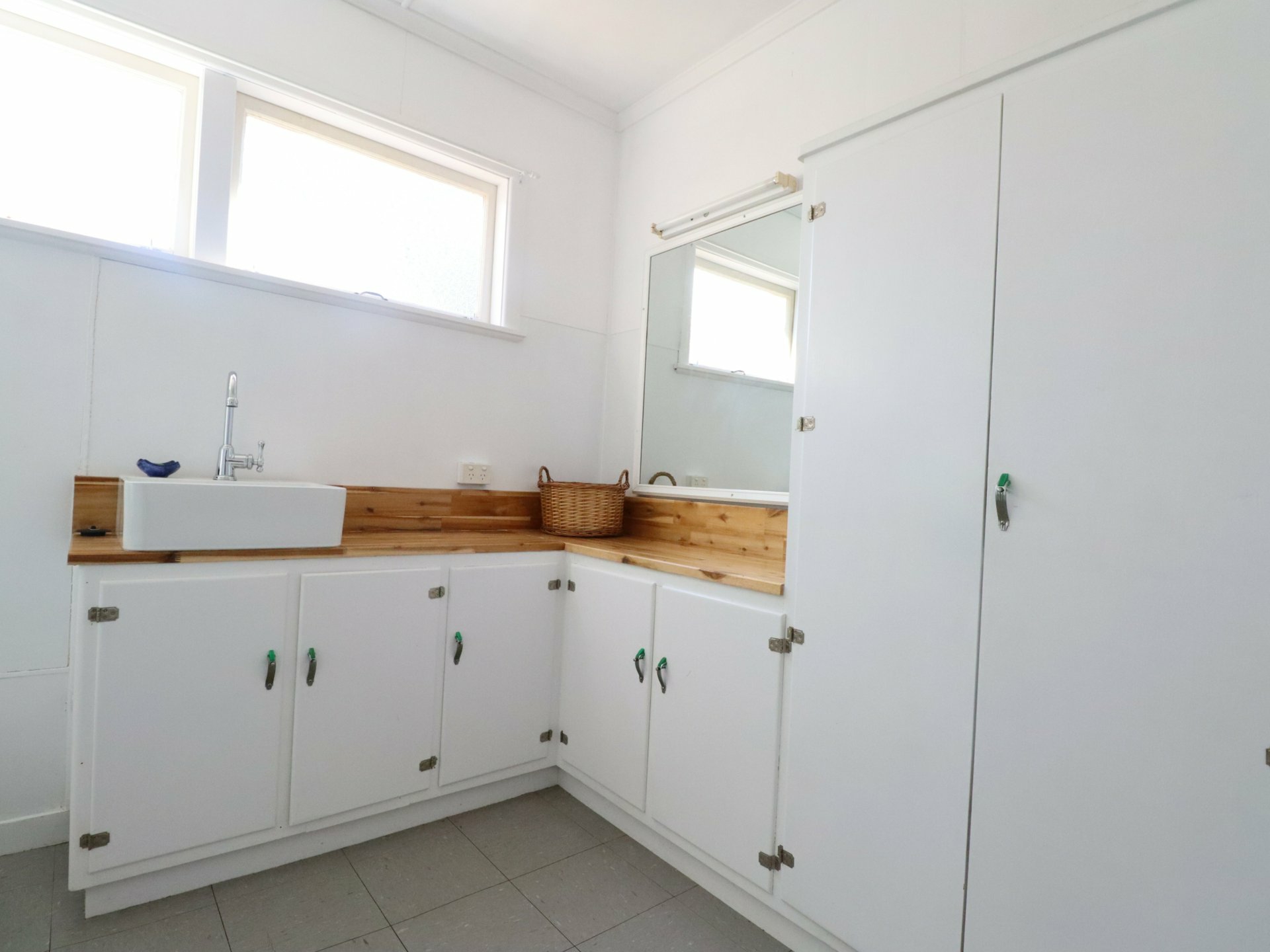 73 Bowen Street, ROMA