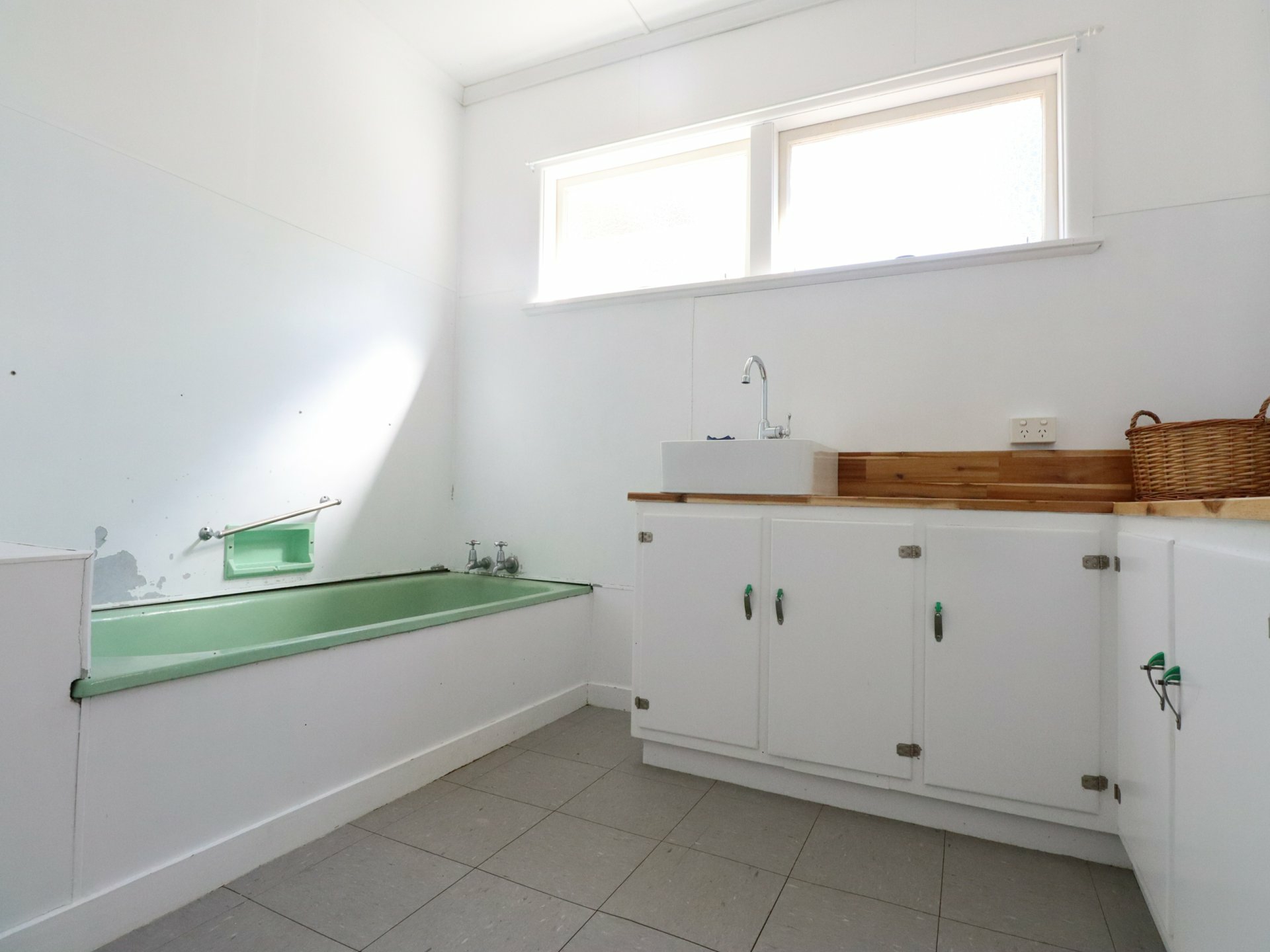 73 Bowen Street, ROMA