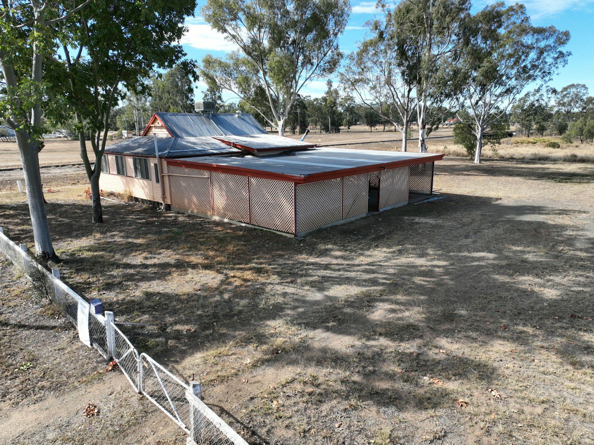 10 Tiffin Street, Roma
