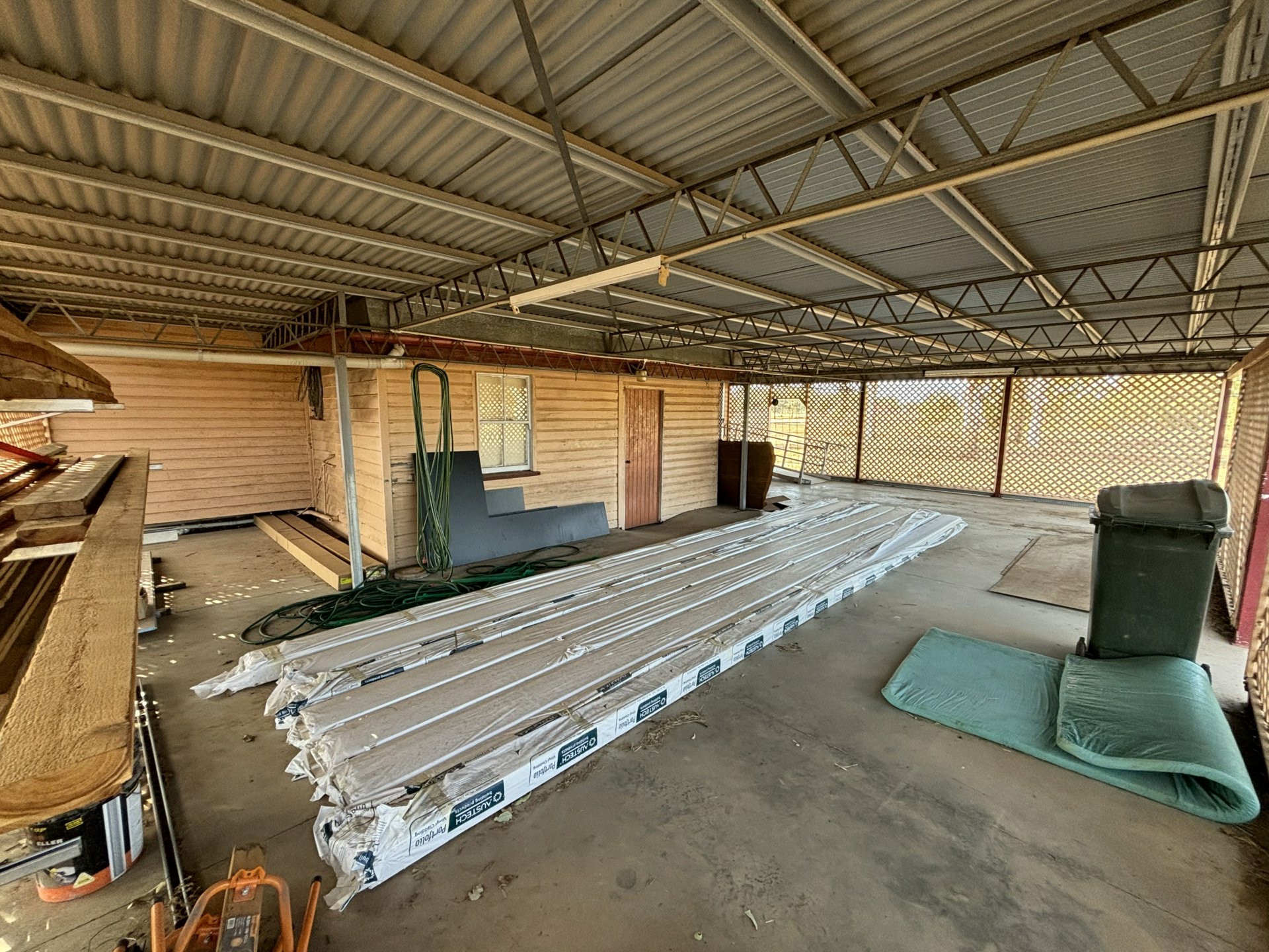 10 Tiffin Street, Roma