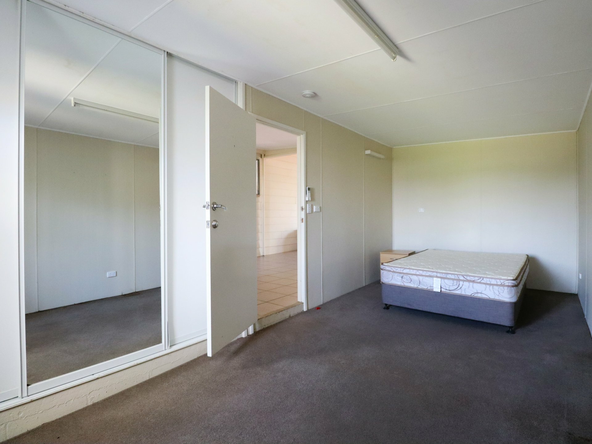 6 - 12 Hanly Street — photo 26 of 30