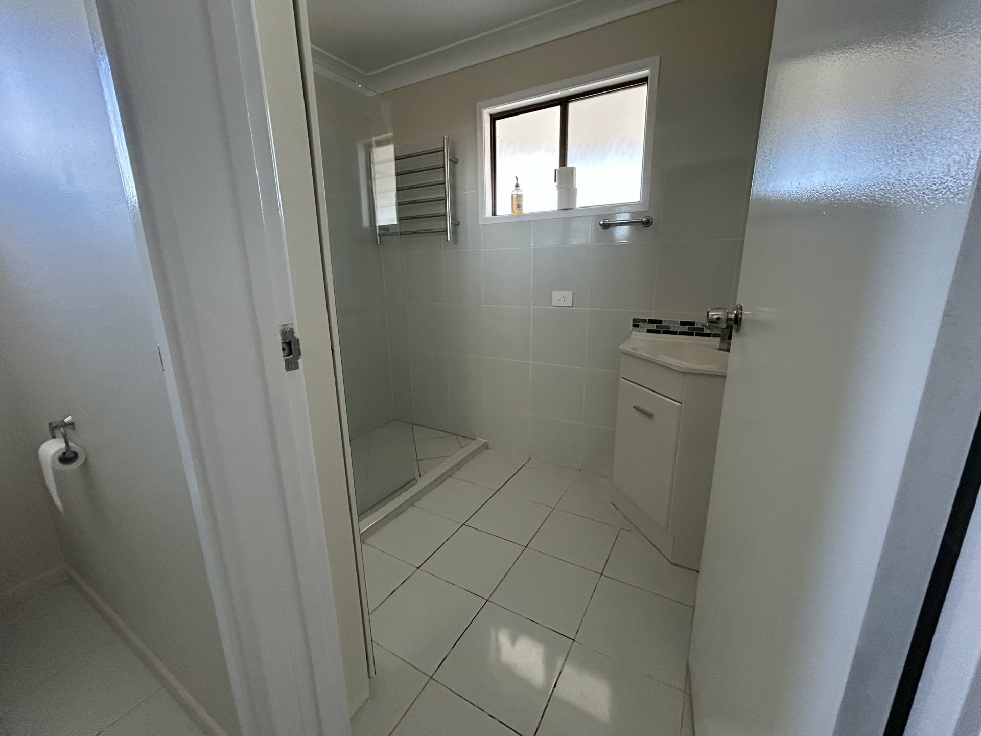 24 Derry Street, ROMA