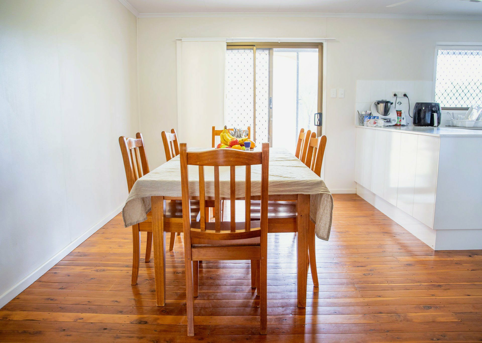12 -16 Edwardes Street — photo 11 of 22