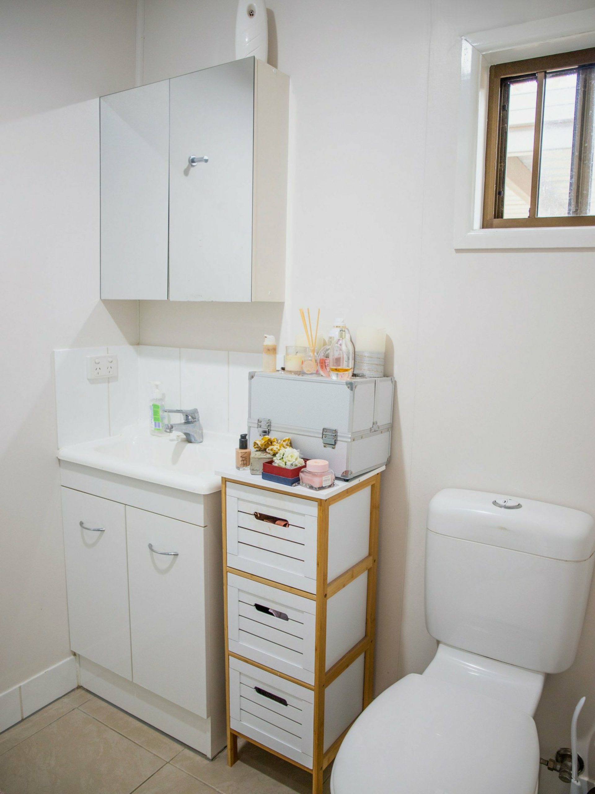 12 -16 Edwardes Street — photo 19 of 22