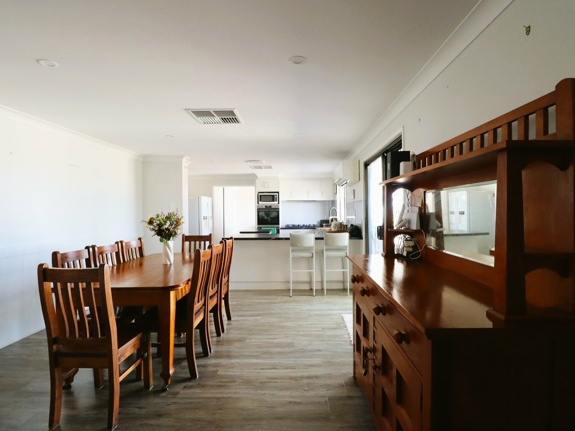 260 Geoghegan Road — photo 5 of 30