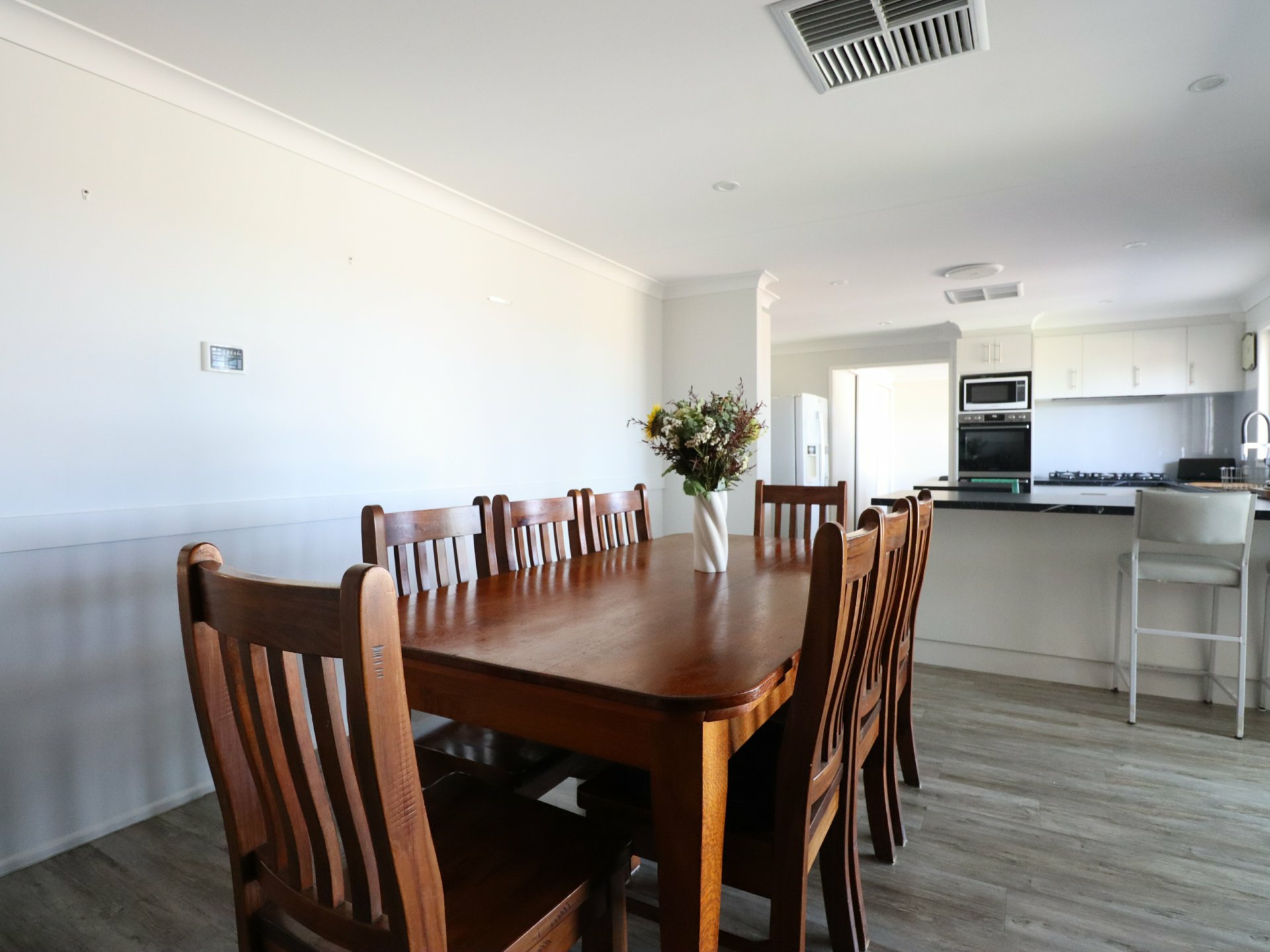260 Geoghegan Road — photo 6 of 30