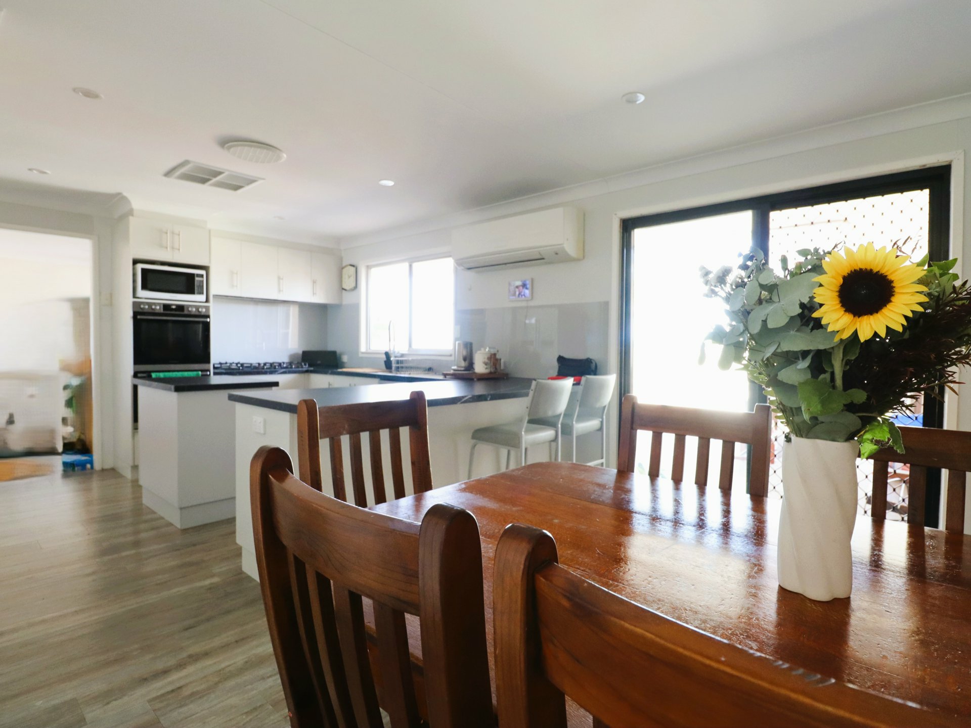 260 Geoghegan Road — photo 7 of 30