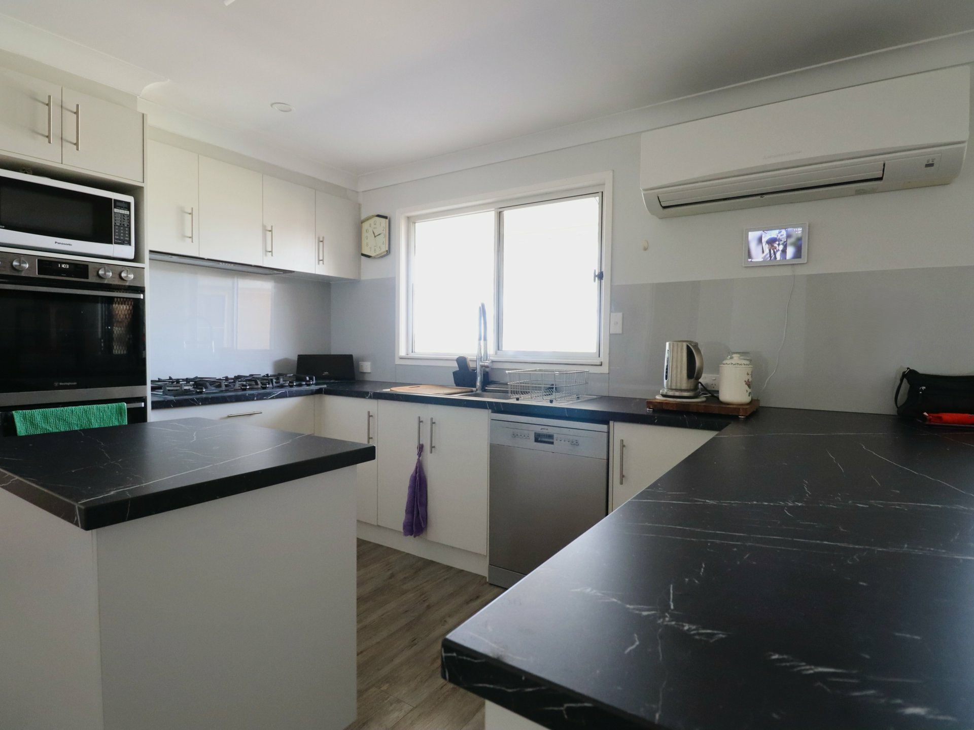 260 Geoghegan Road — photo 9 of 30