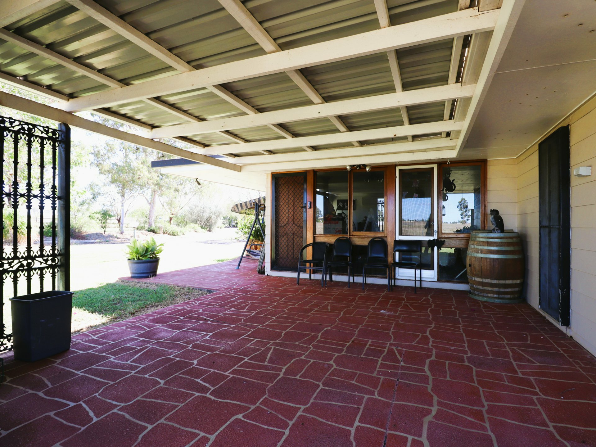 260 Geoghegan Road — photo 16 of 30