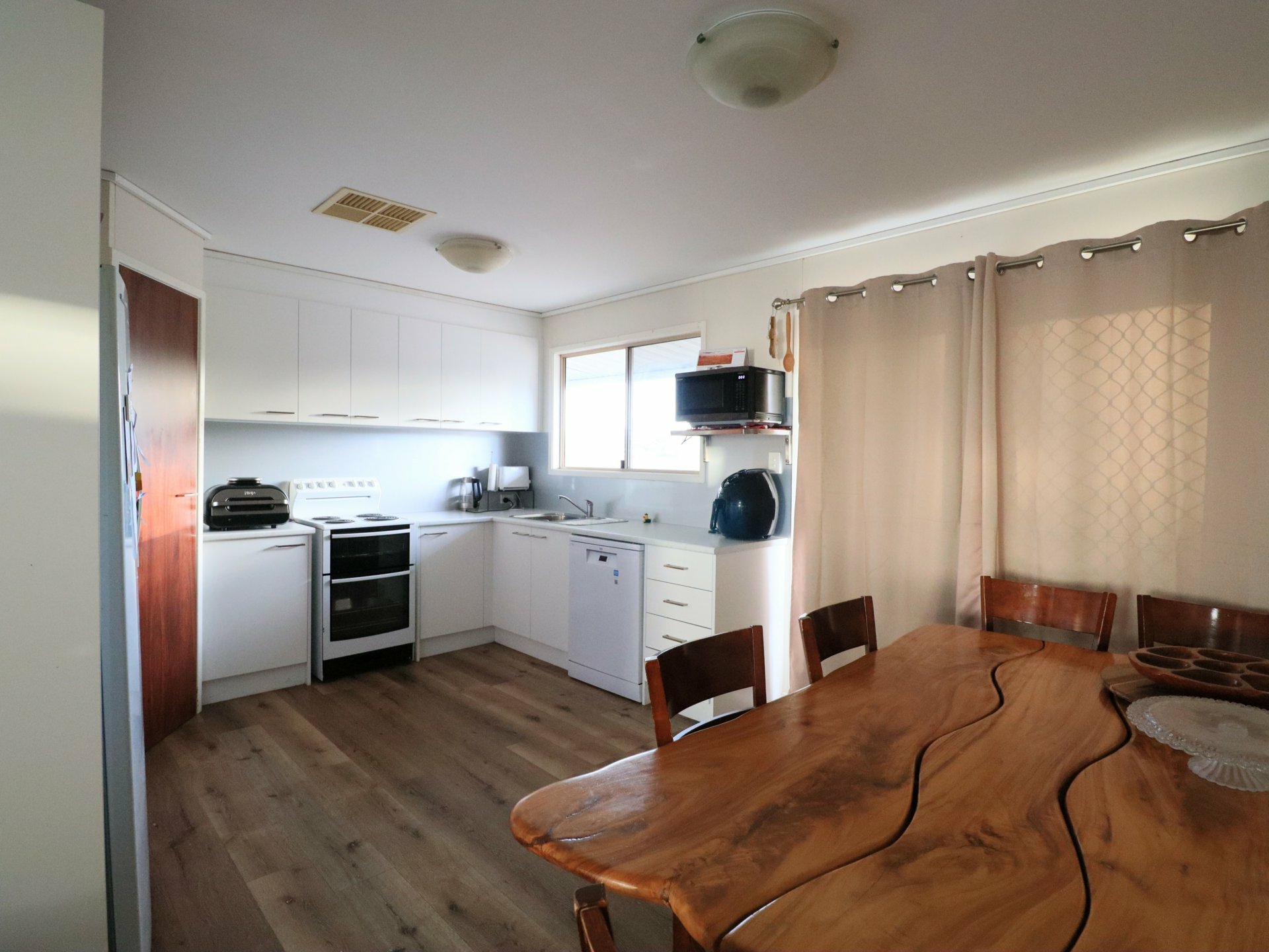 39 Ivy Street — photo 8 of 23