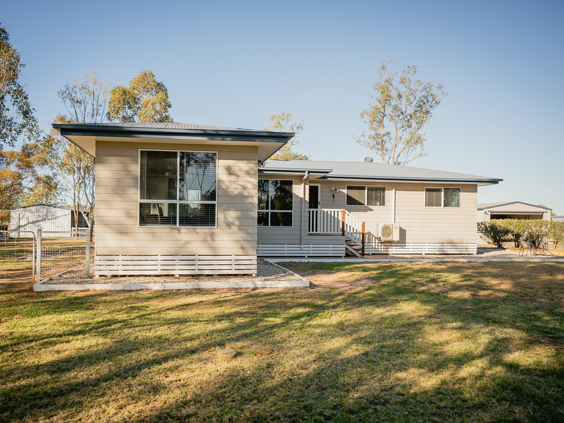 28 - 32 Edwardes Street — photo from LJ Hooker Roma