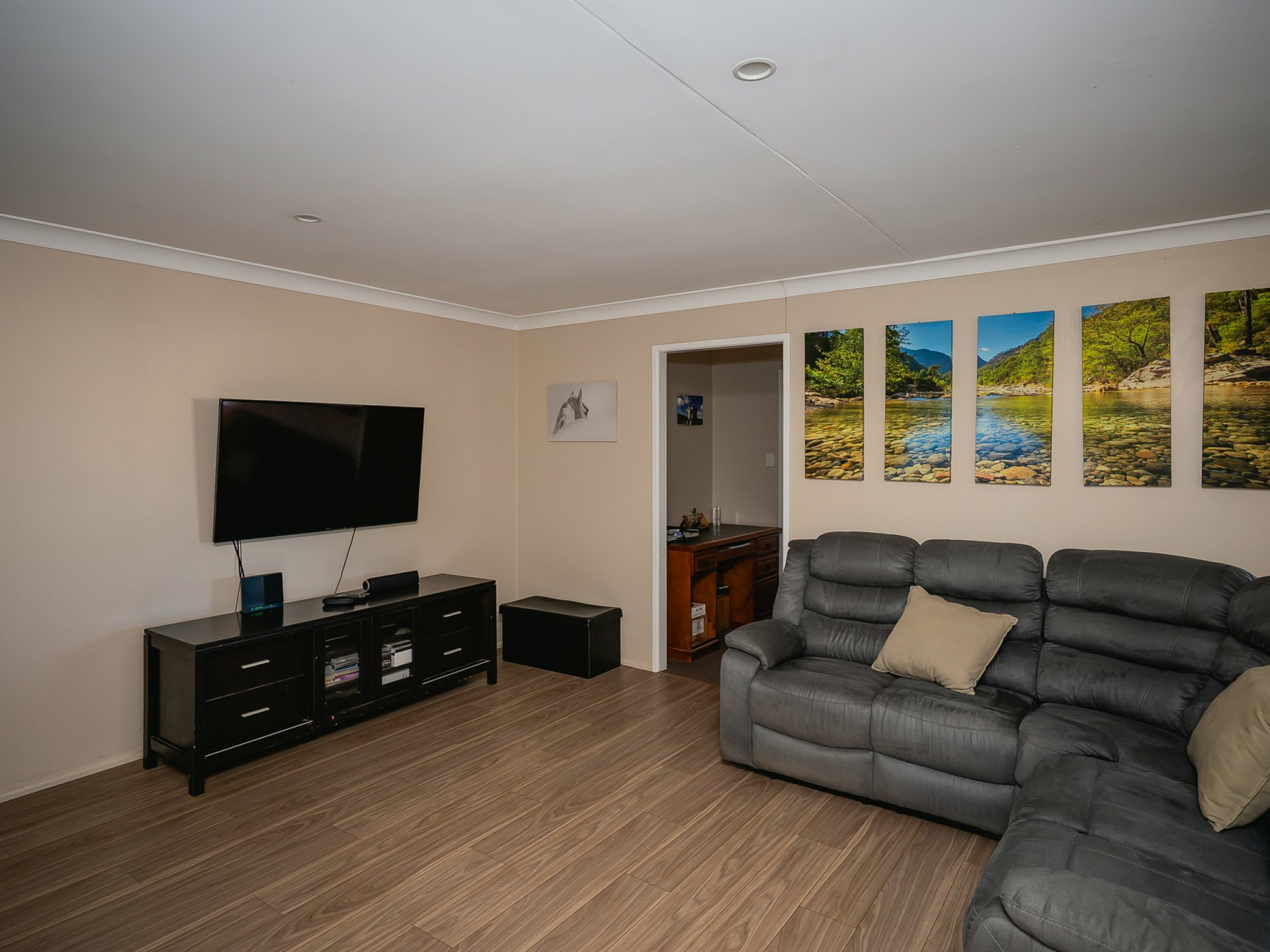 28 - 32 Edwardes Street — photo 5 of 30