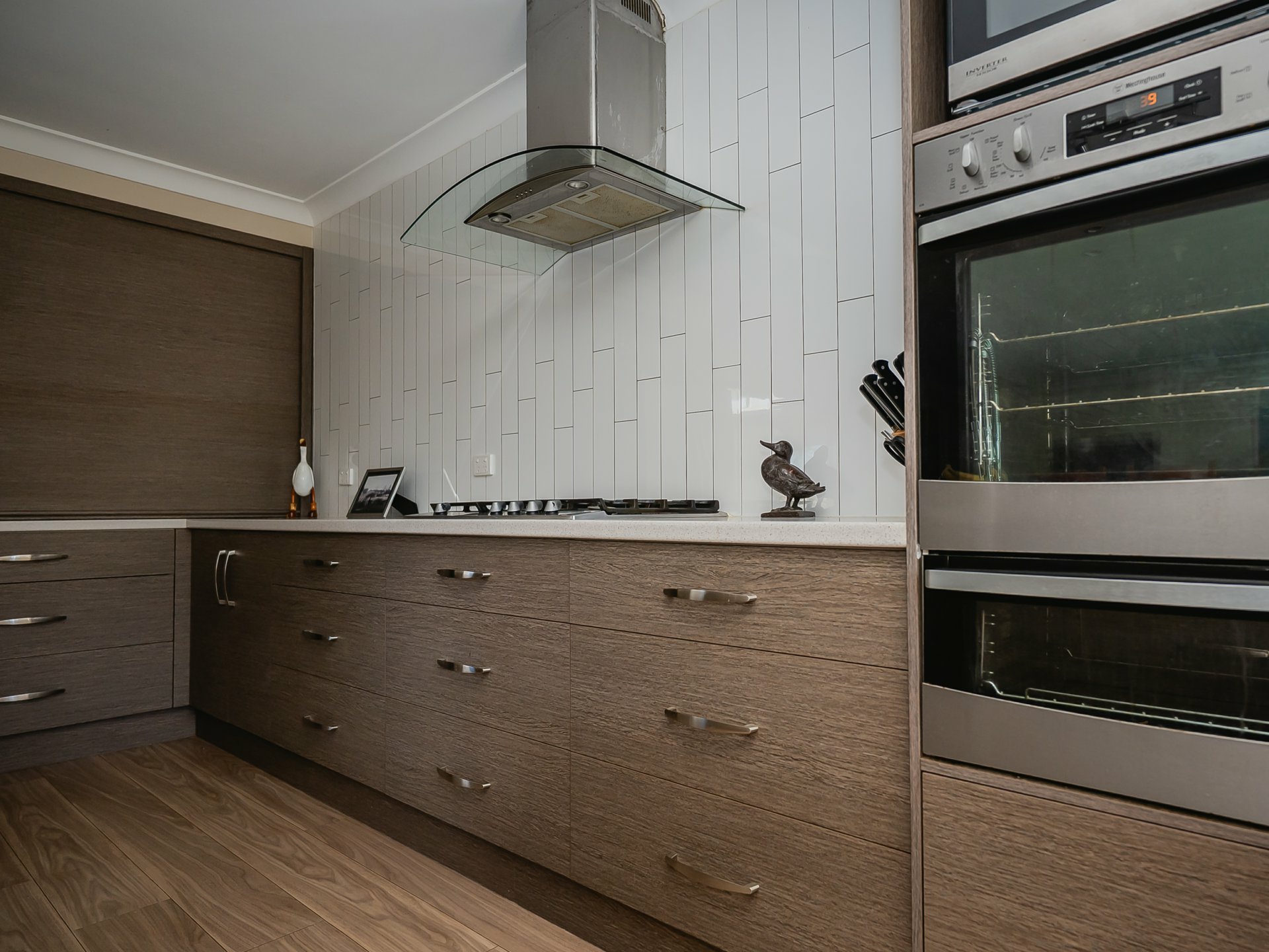 28 - 32 Edwardes Street — photo 7 of 30