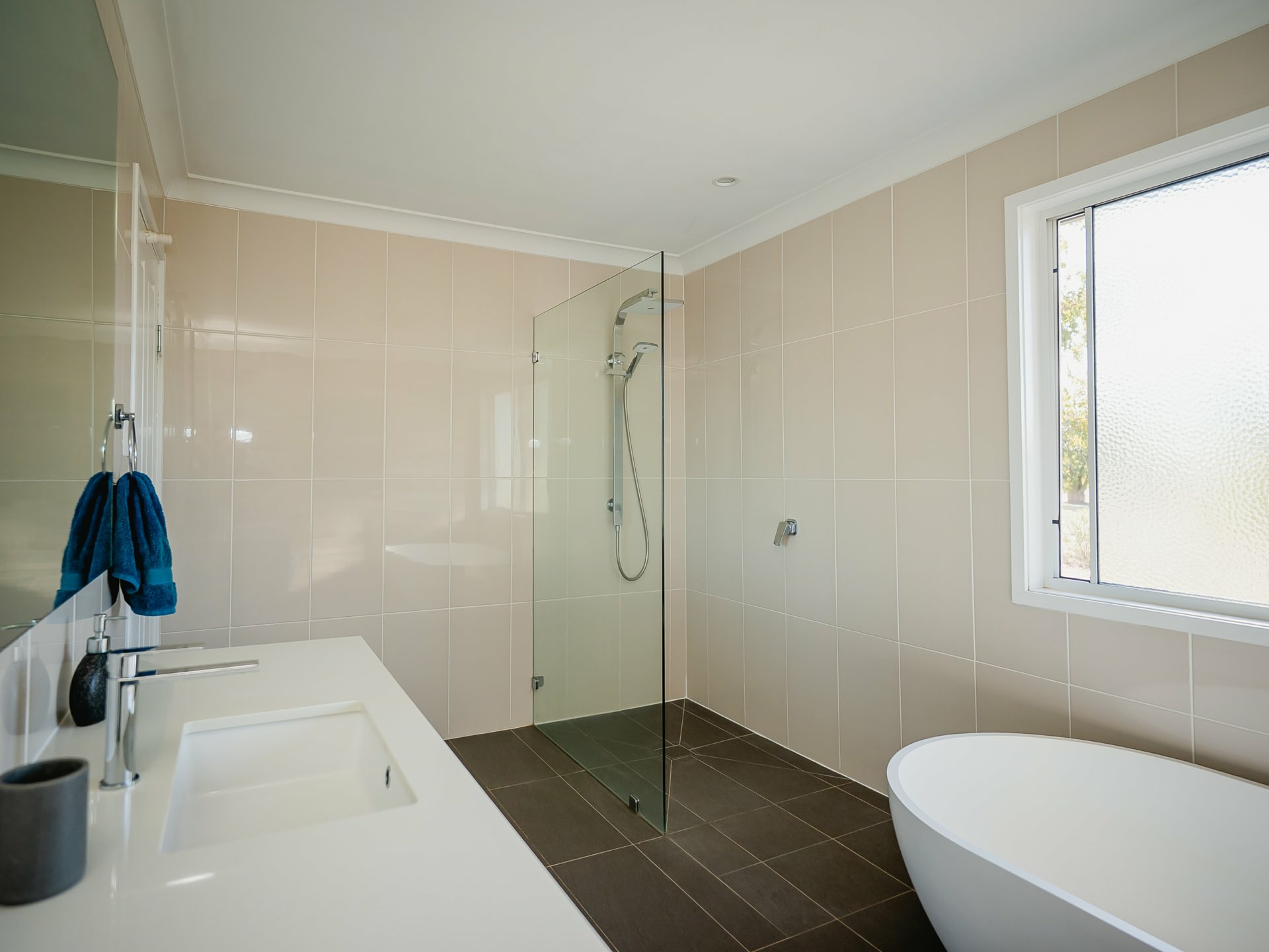 28 - 32 Edwardes Street — photo 17 of 30