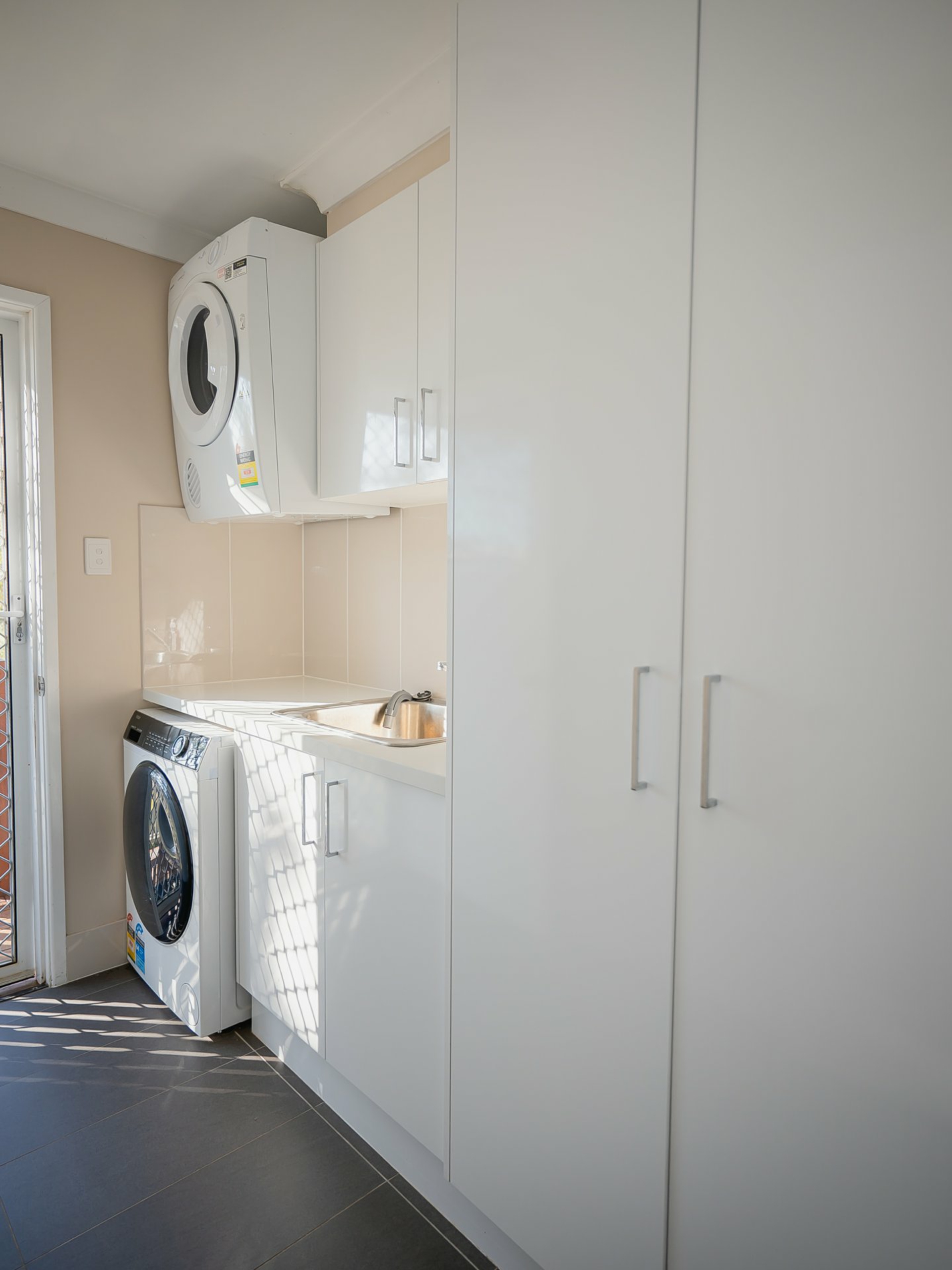 28 - 32 Edwardes Street — photo 18 of 30