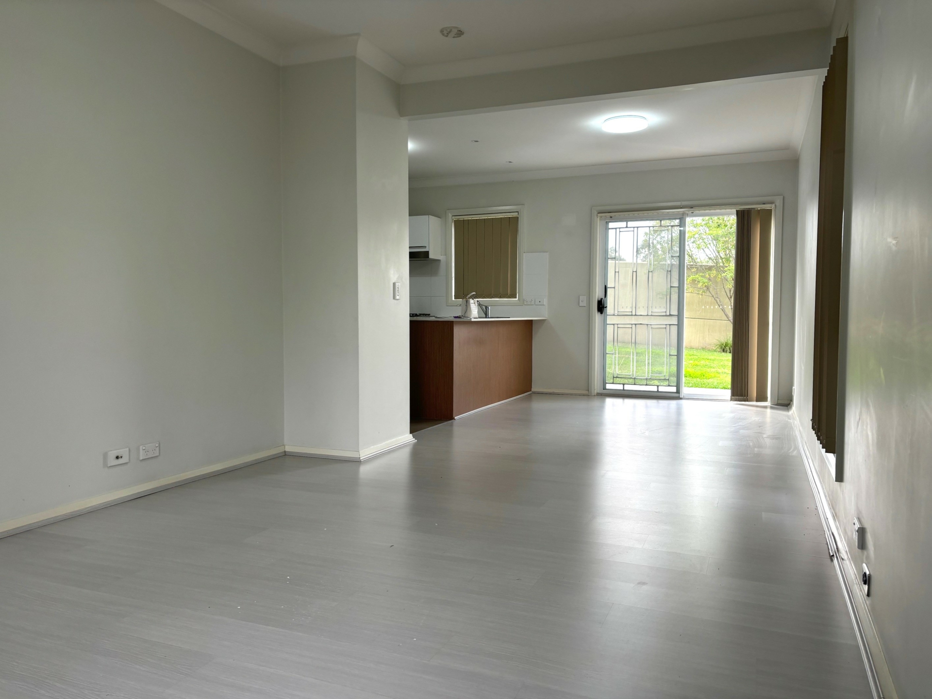 69 Hemsworth Avenue, MIDDLETON GRANGE