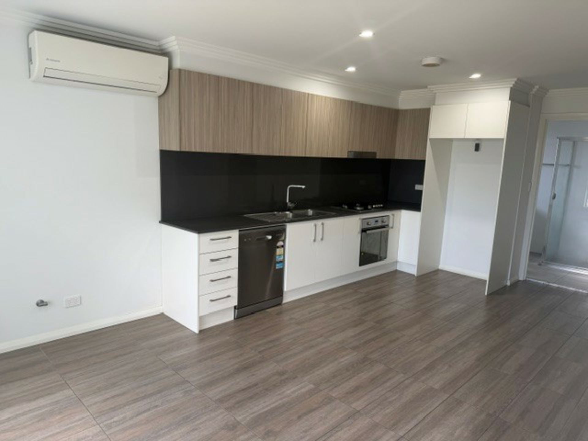 86a McCarthy Street — photo 3 of 7