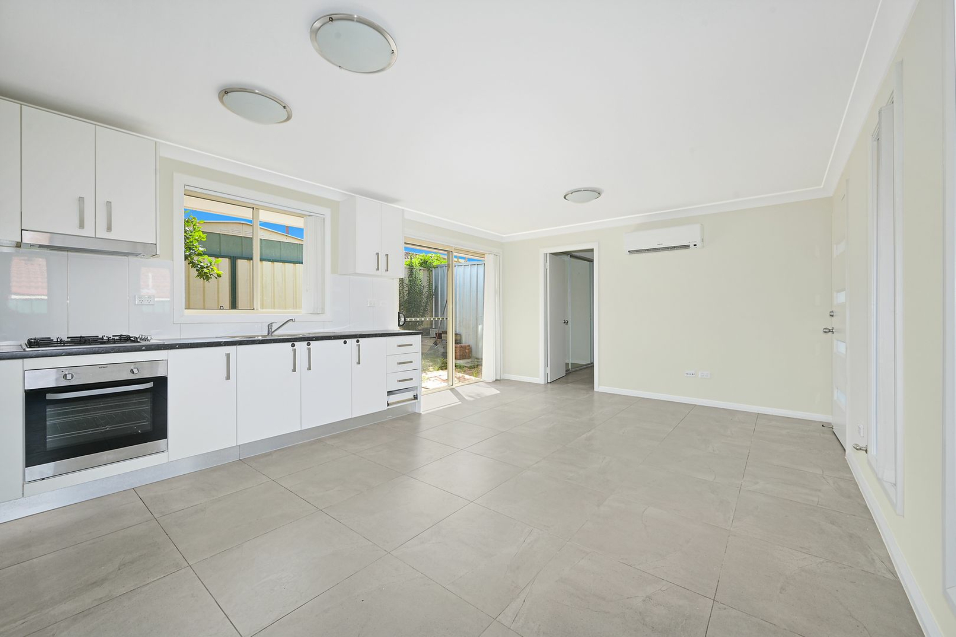 8A Doolan Street, DEAN PARK
