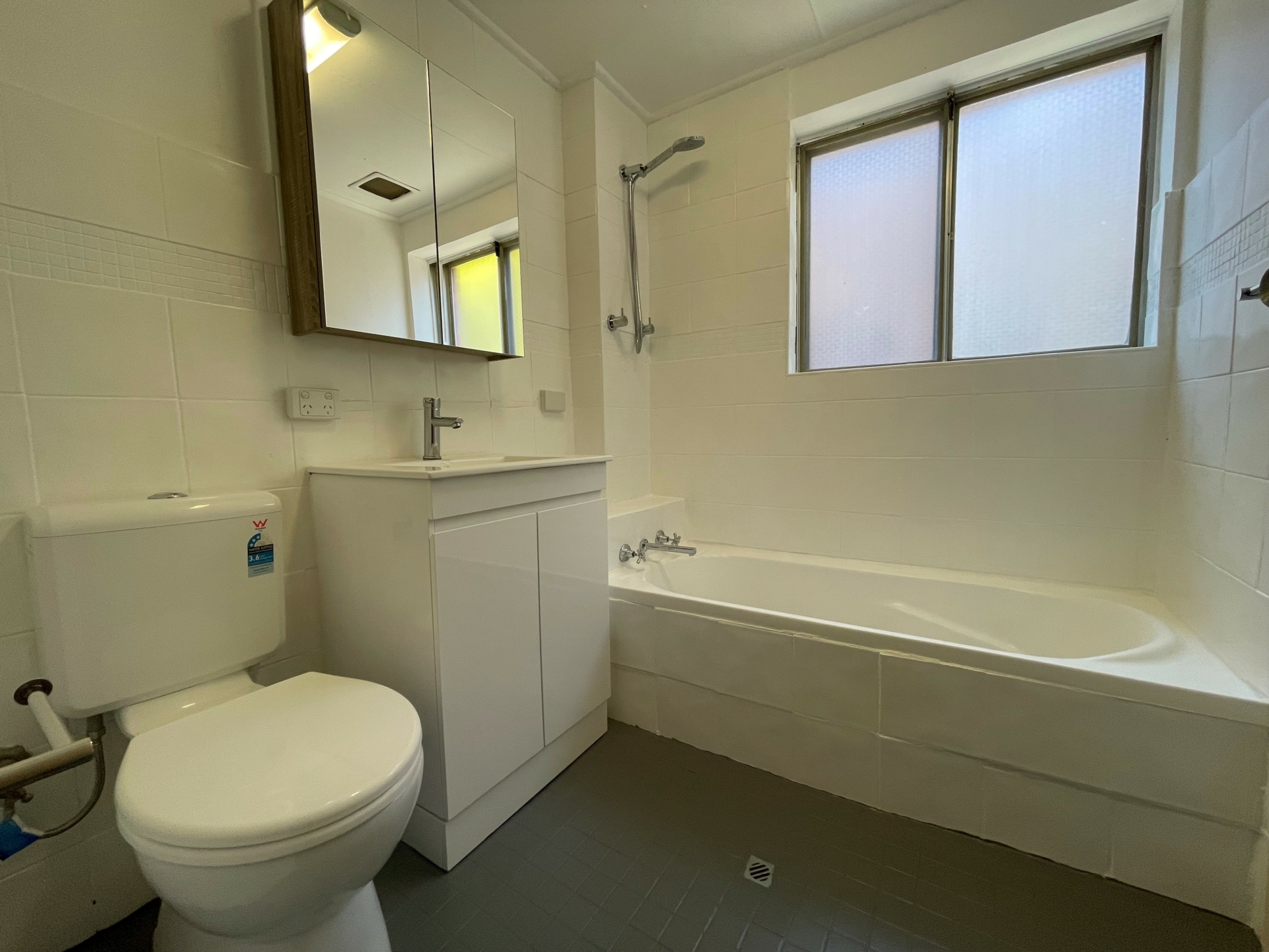 4/4 O'Reilly Street, PARRAMATTA