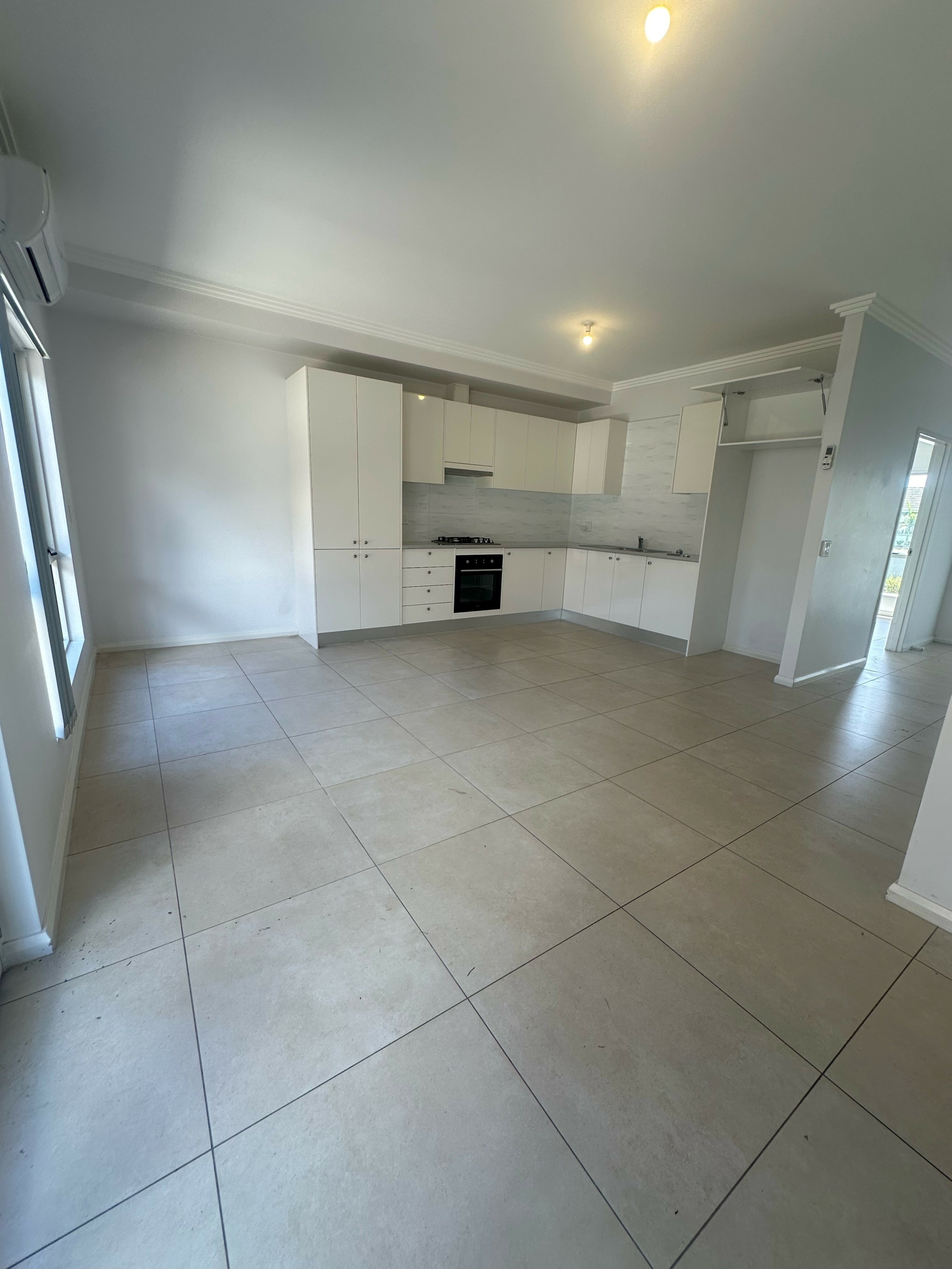 1/106-108 Chifley Street, SMITHFIELD