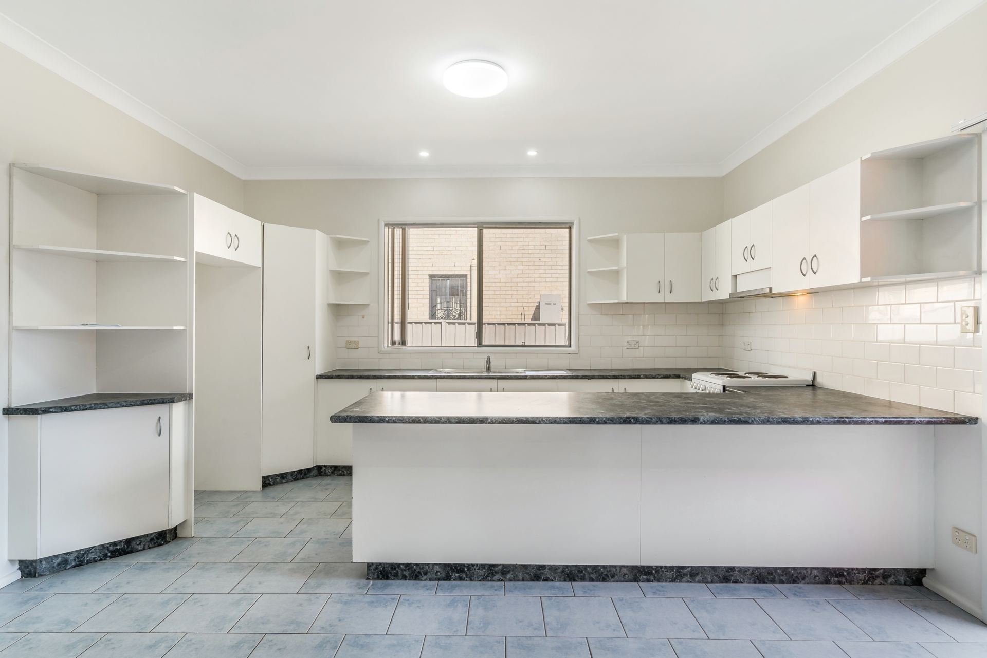 96 Rupertswood, ROOTY HILL