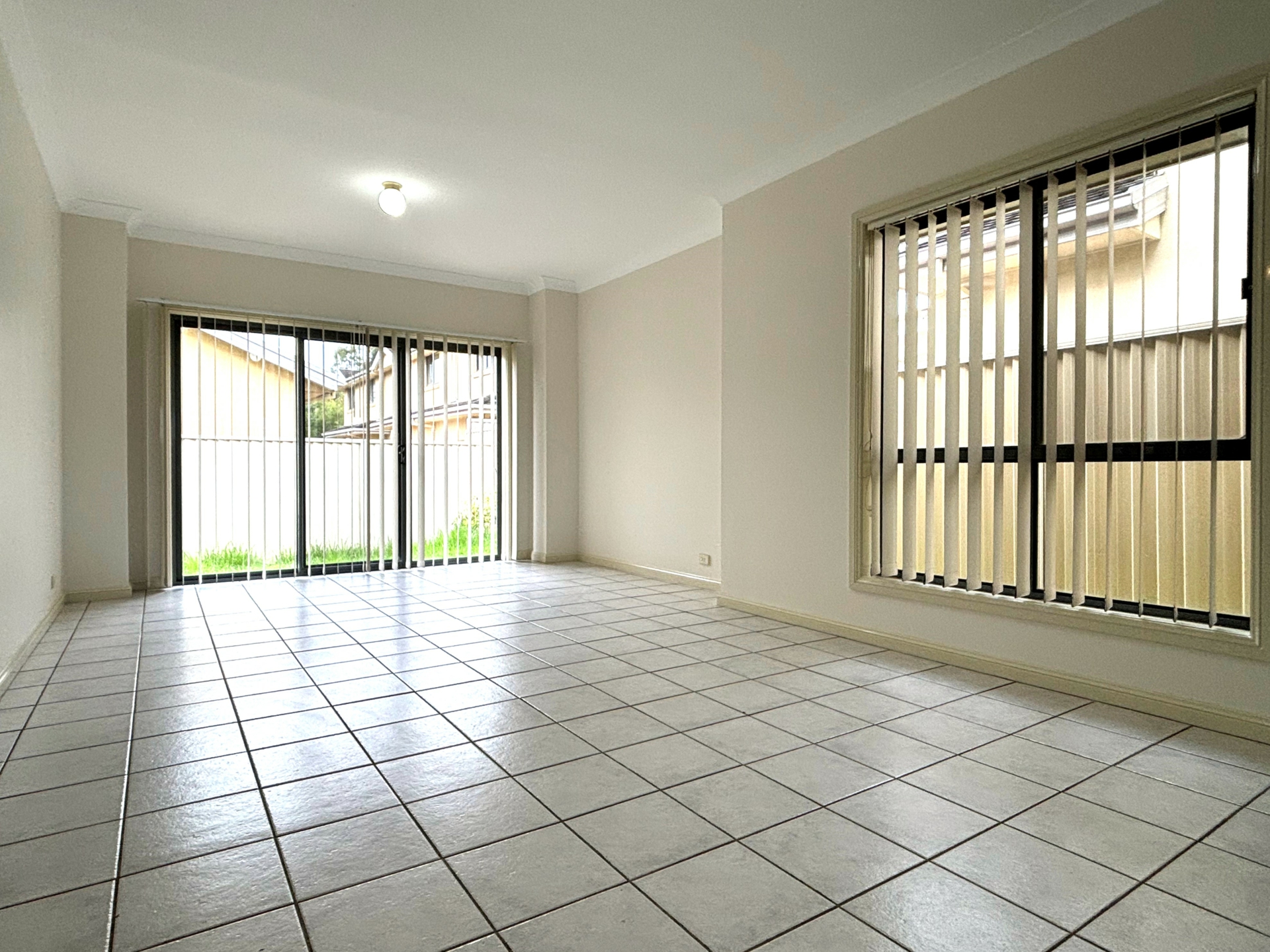 3/34 Marconi Road, BOSSLEY PARK