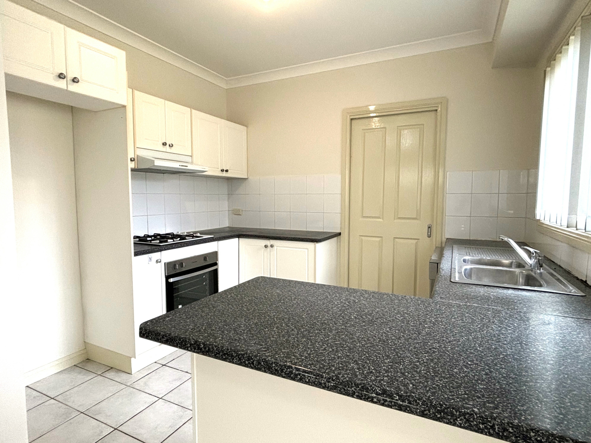 3/34 Marconi Road, BOSSLEY PARK