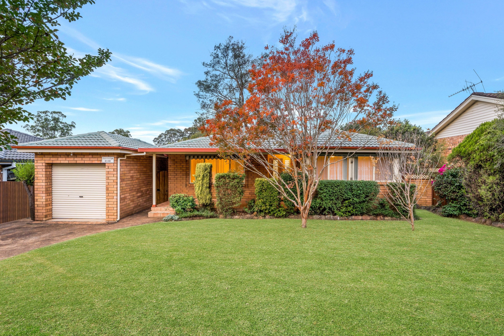 6 Elgata Crescent — photo from LJ Hooker Fairfield