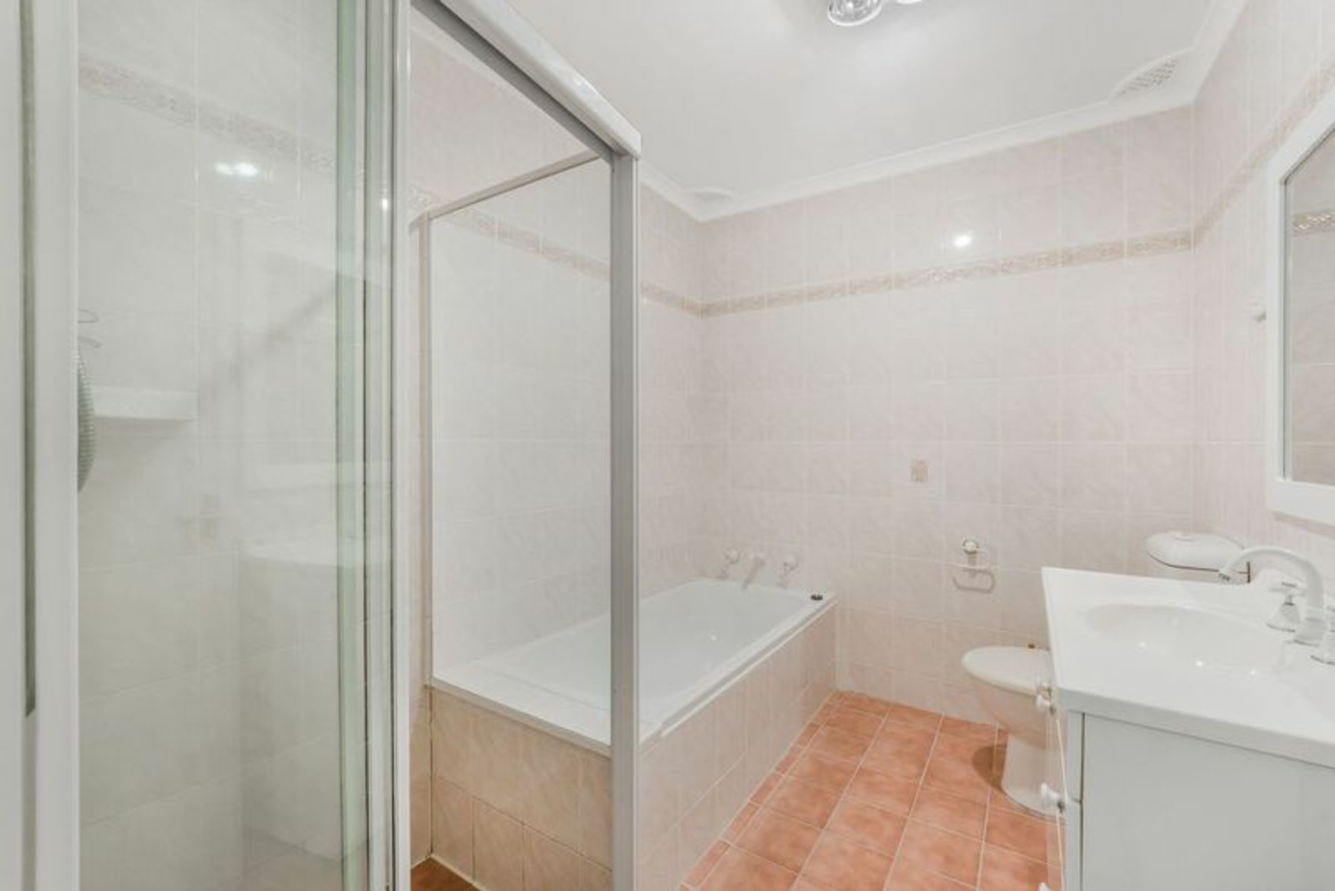 6 Elgata Crescent — photo 6 of 9