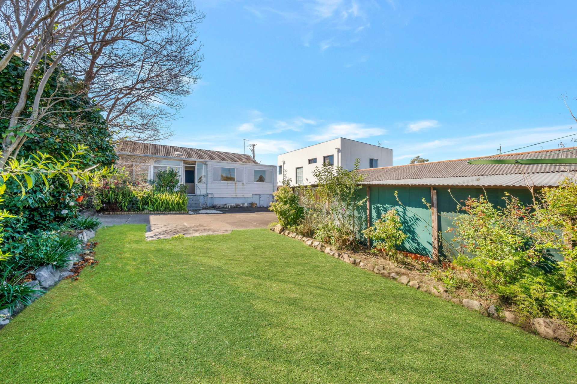 27 Craig Street — photo 8 of 12