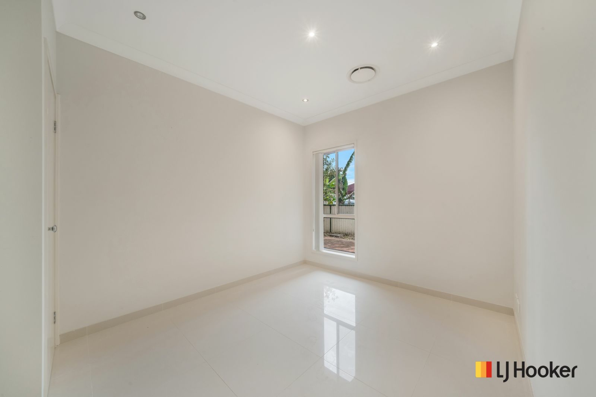 74 Cardwell Street — photo 11 of 21