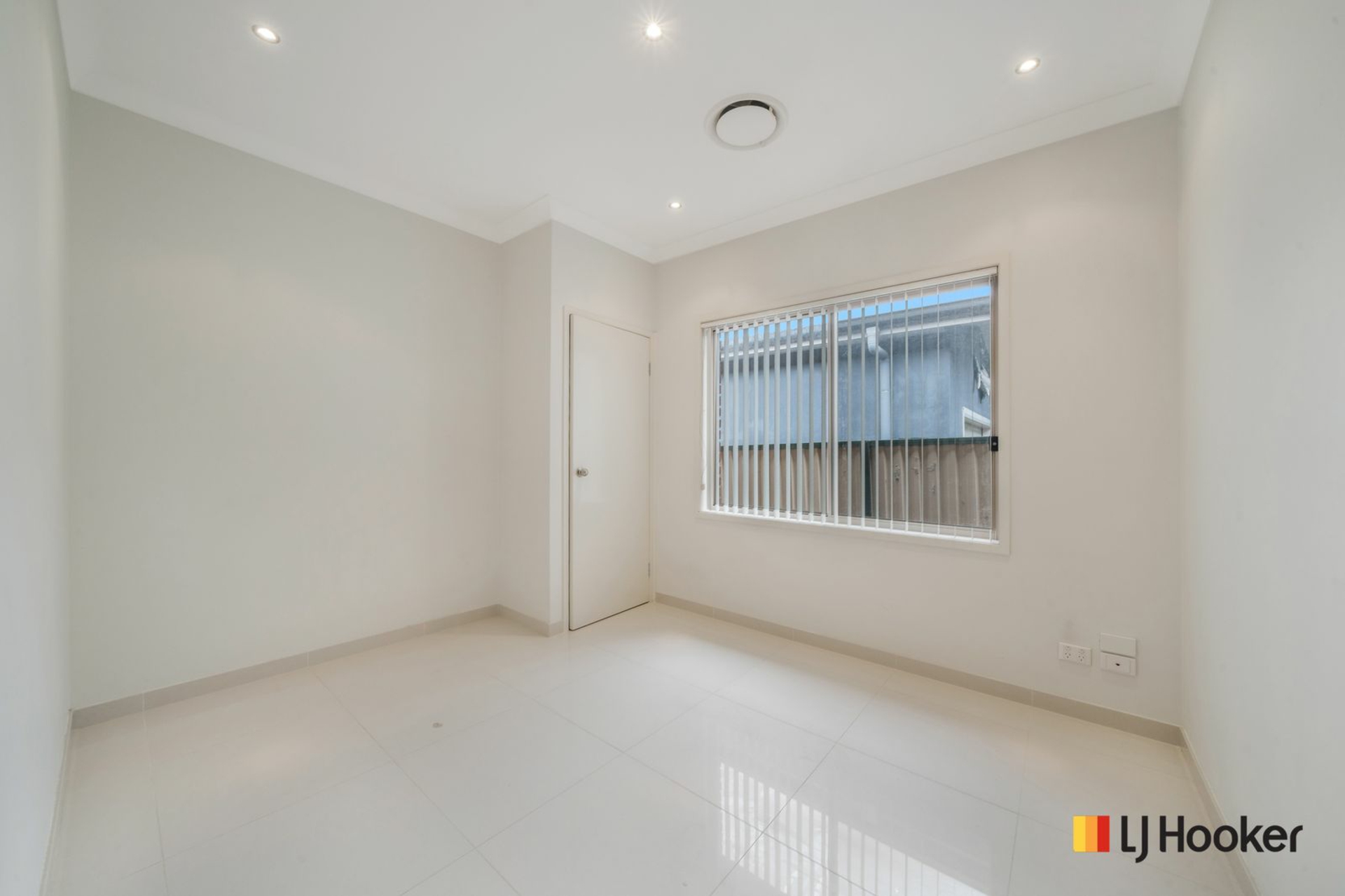 74 Cardwell Street — photo 13 of 21