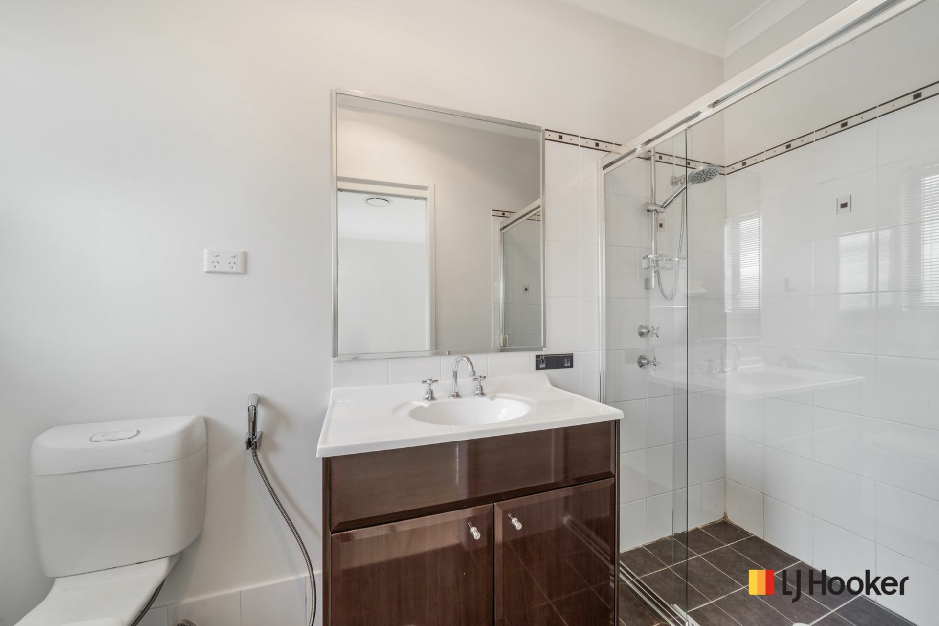 74 Cardwell Street — photo 16 of 21
