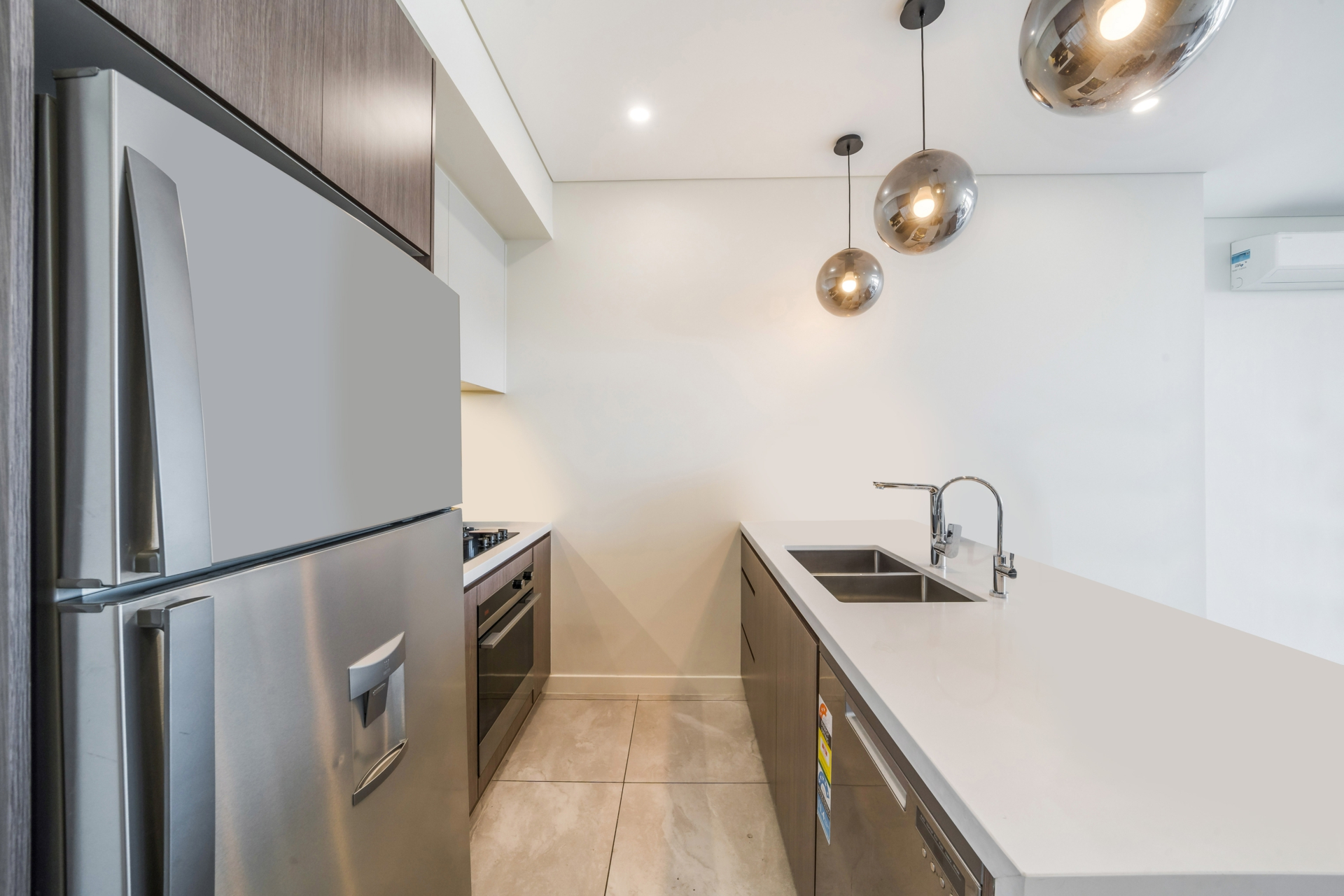 1107/1 Villawood Place — photo 4 of 10
