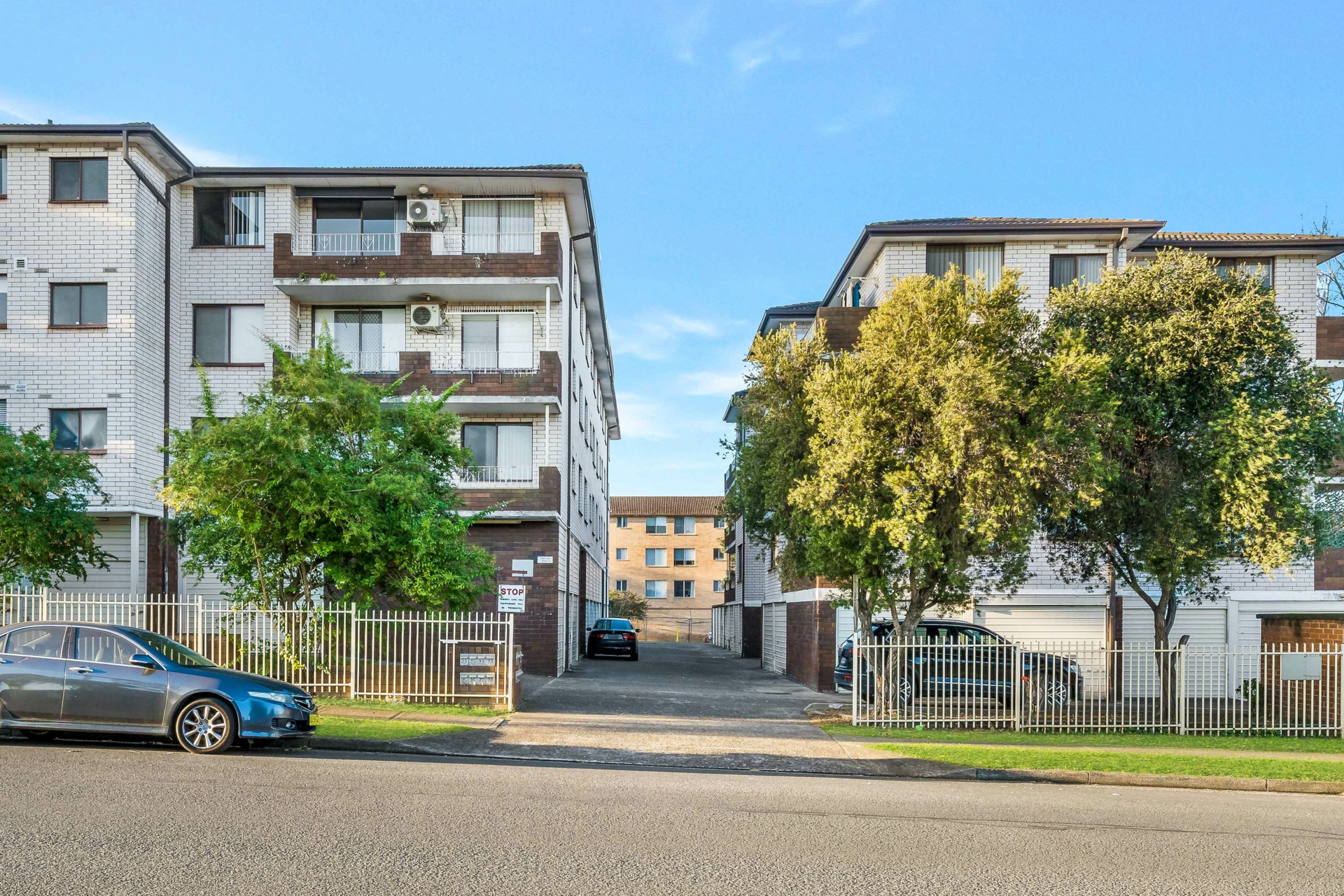 10/35-39 York Street — photo from LJ Hooker Fairfield