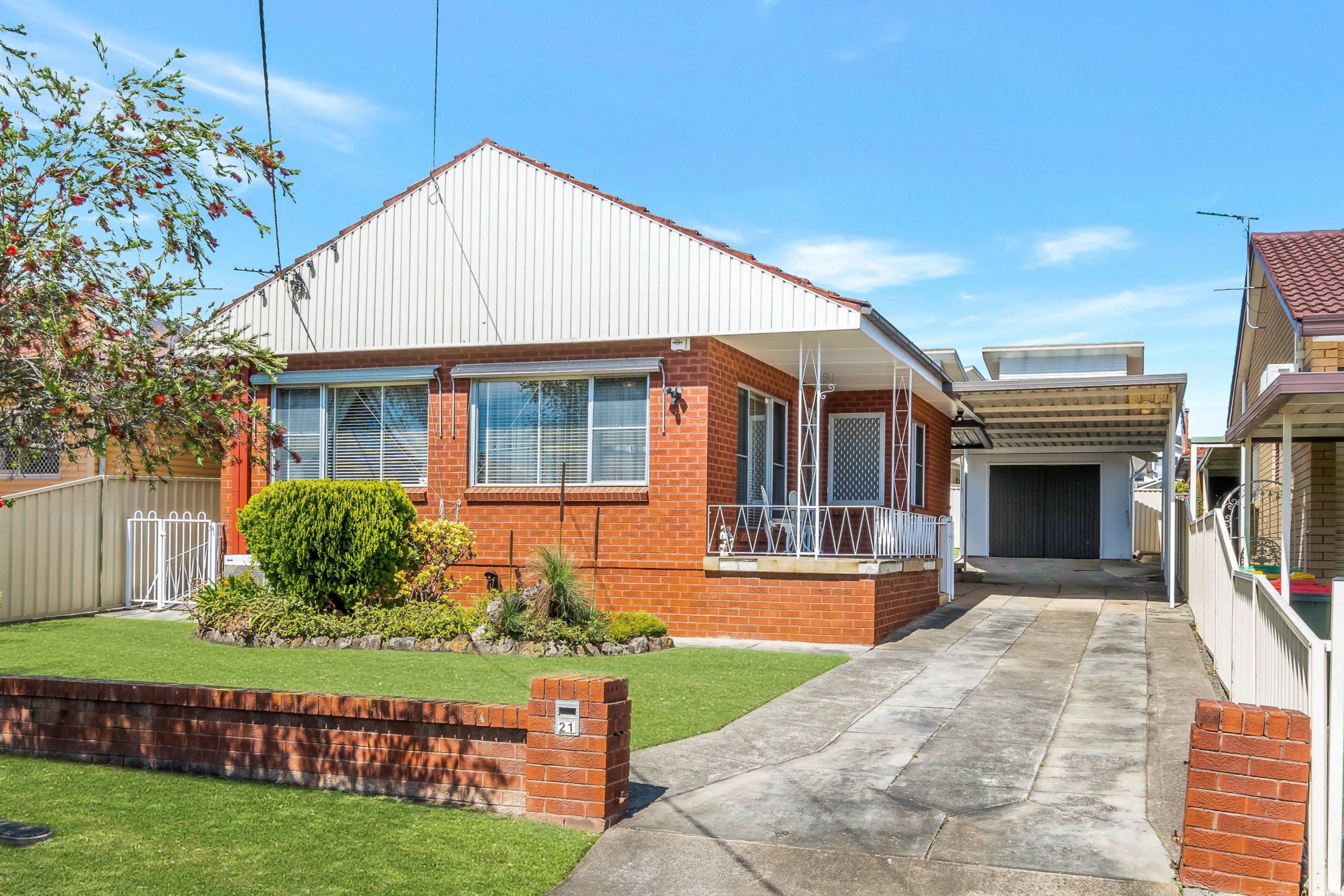 21 Chatsworth Street — photo from LJ Hooker Fairfield