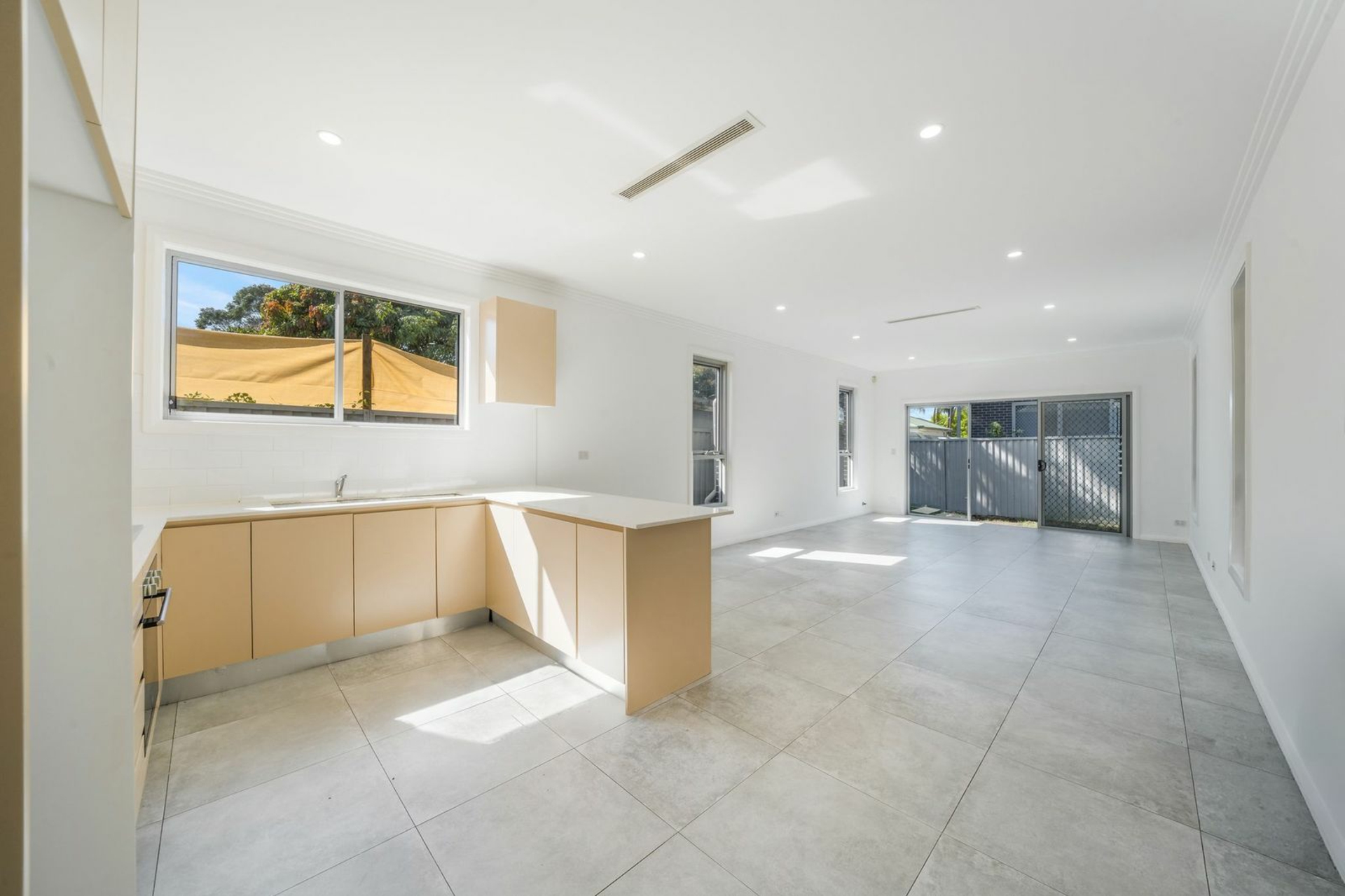 28 Earl Street — photo 14 of 18