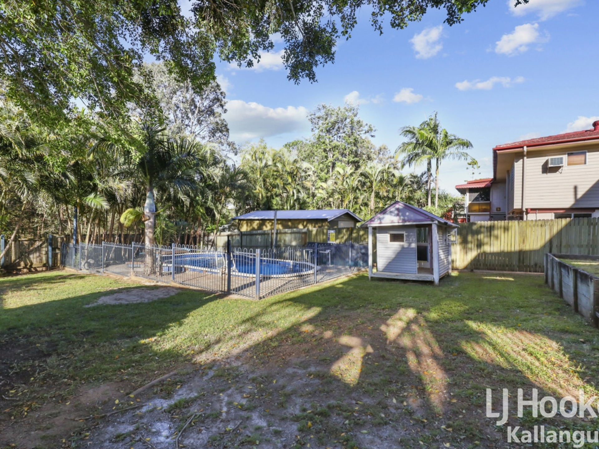 8 Viney Avenue Kallangur QLD