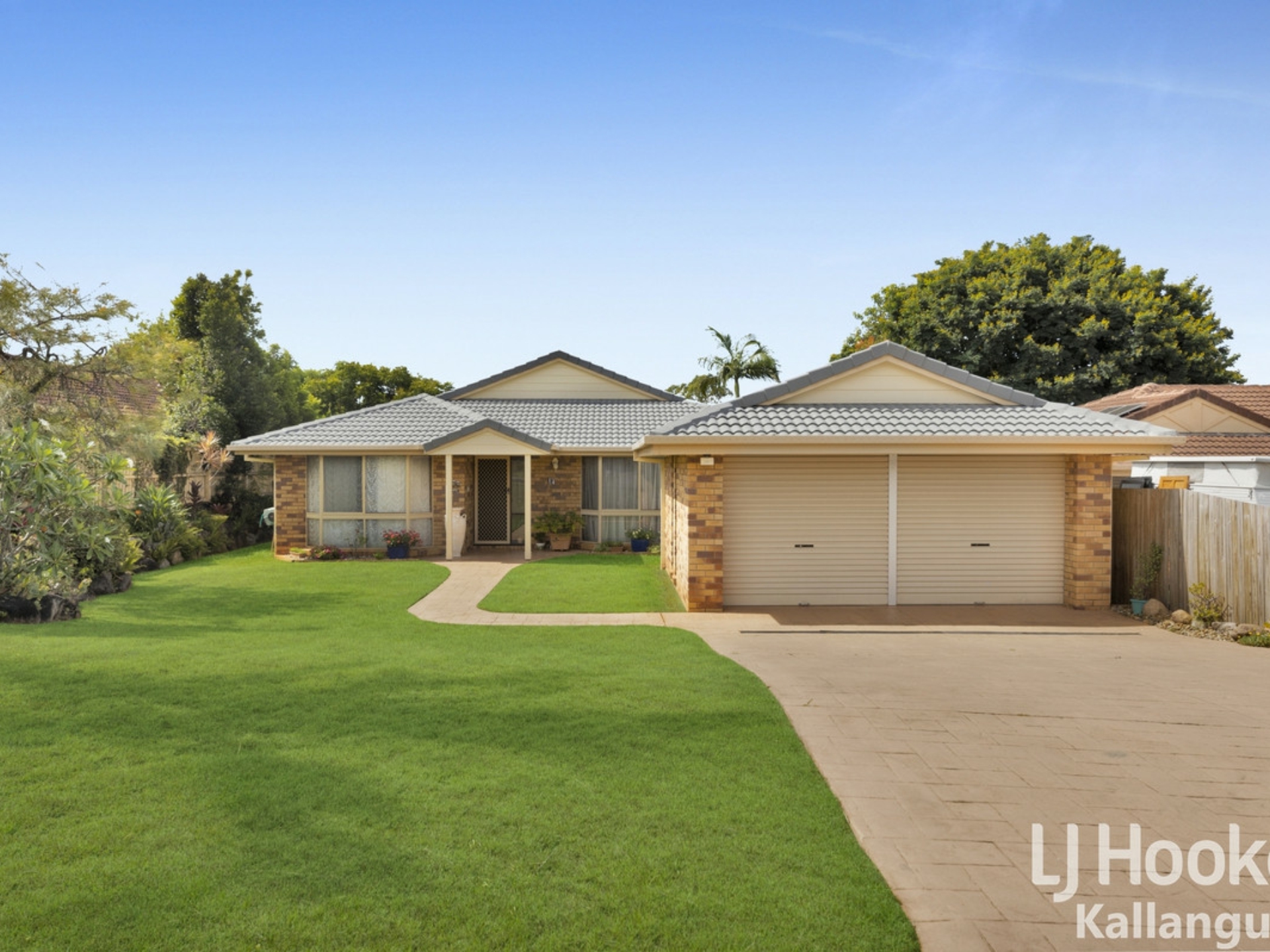 14 Frangipani  Court Kallangur QLD