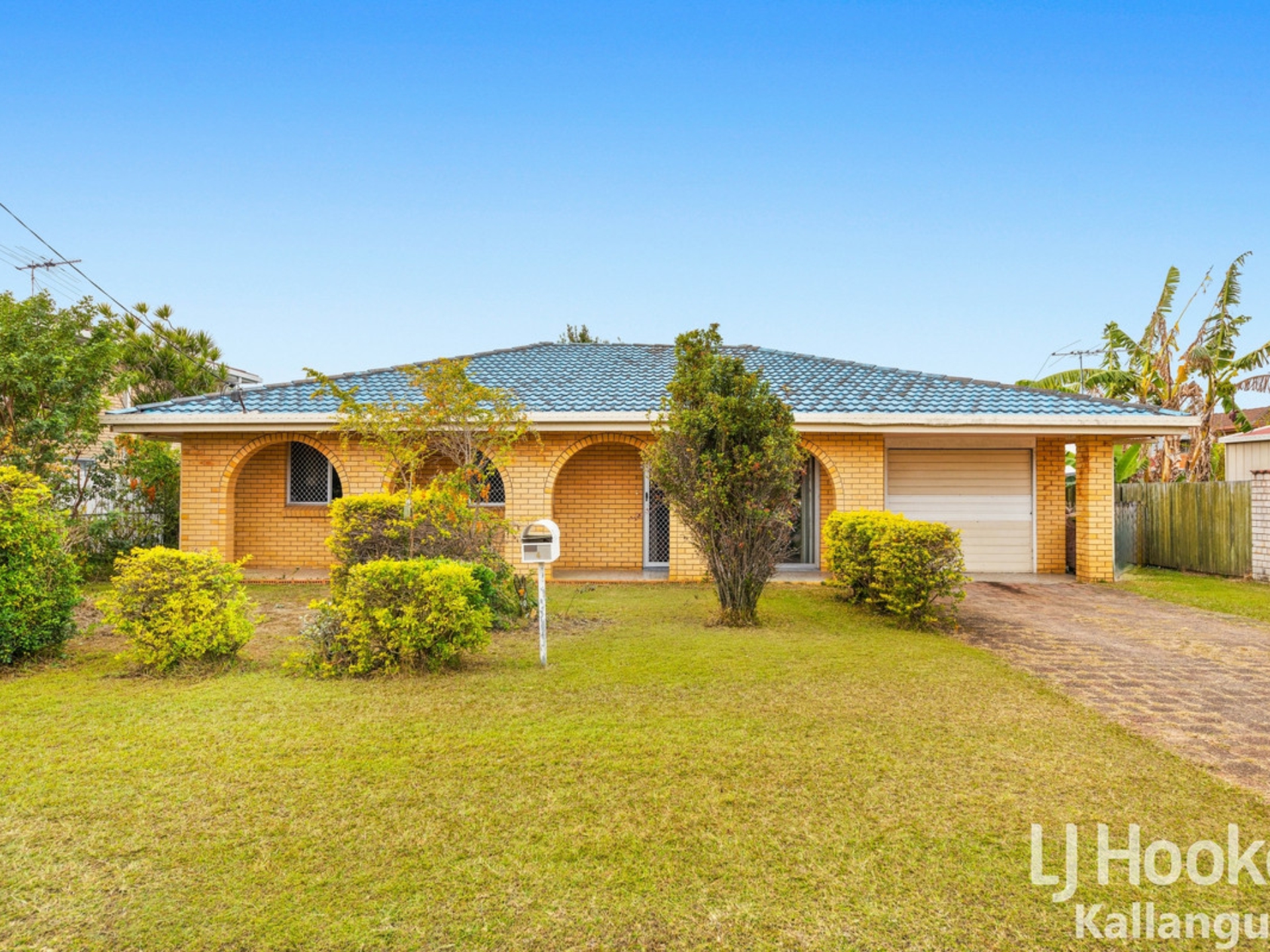 4 Mark Street Kallangur QLD