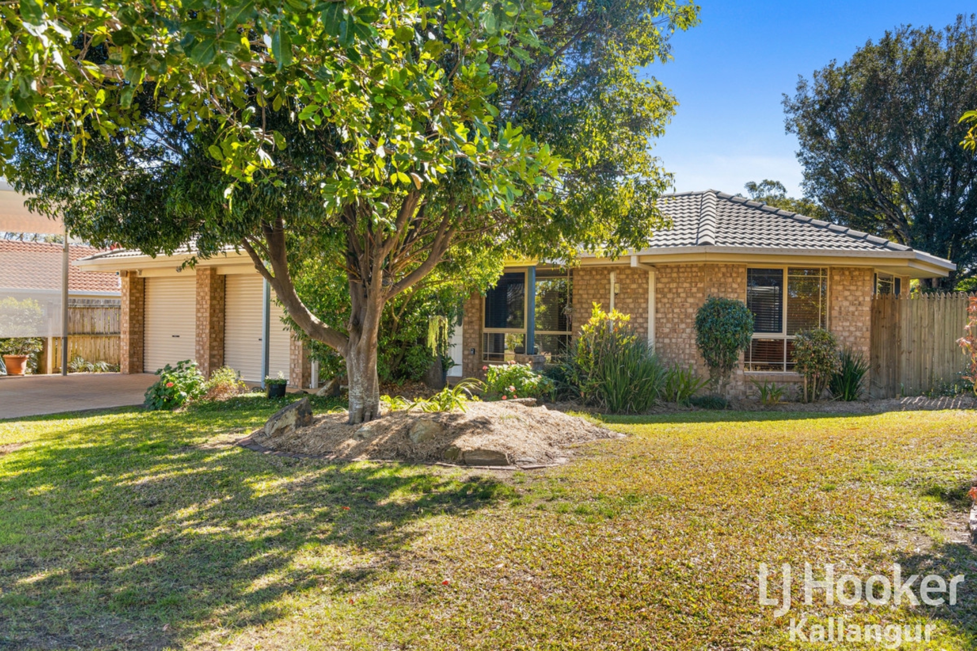 8 Brigalow Court Murrumba Downs QLD