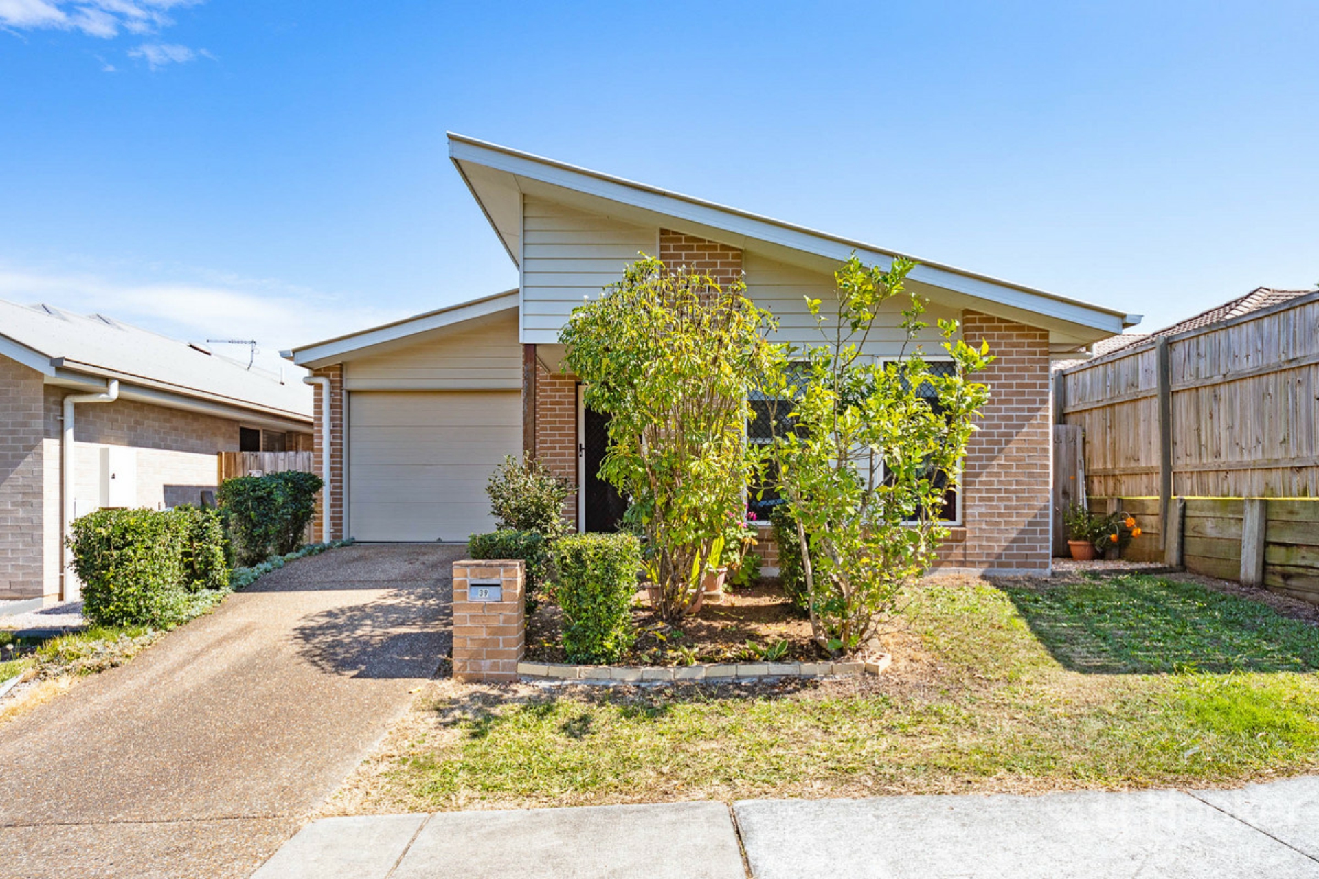 39 Olsen Circuit Kallangur QLD